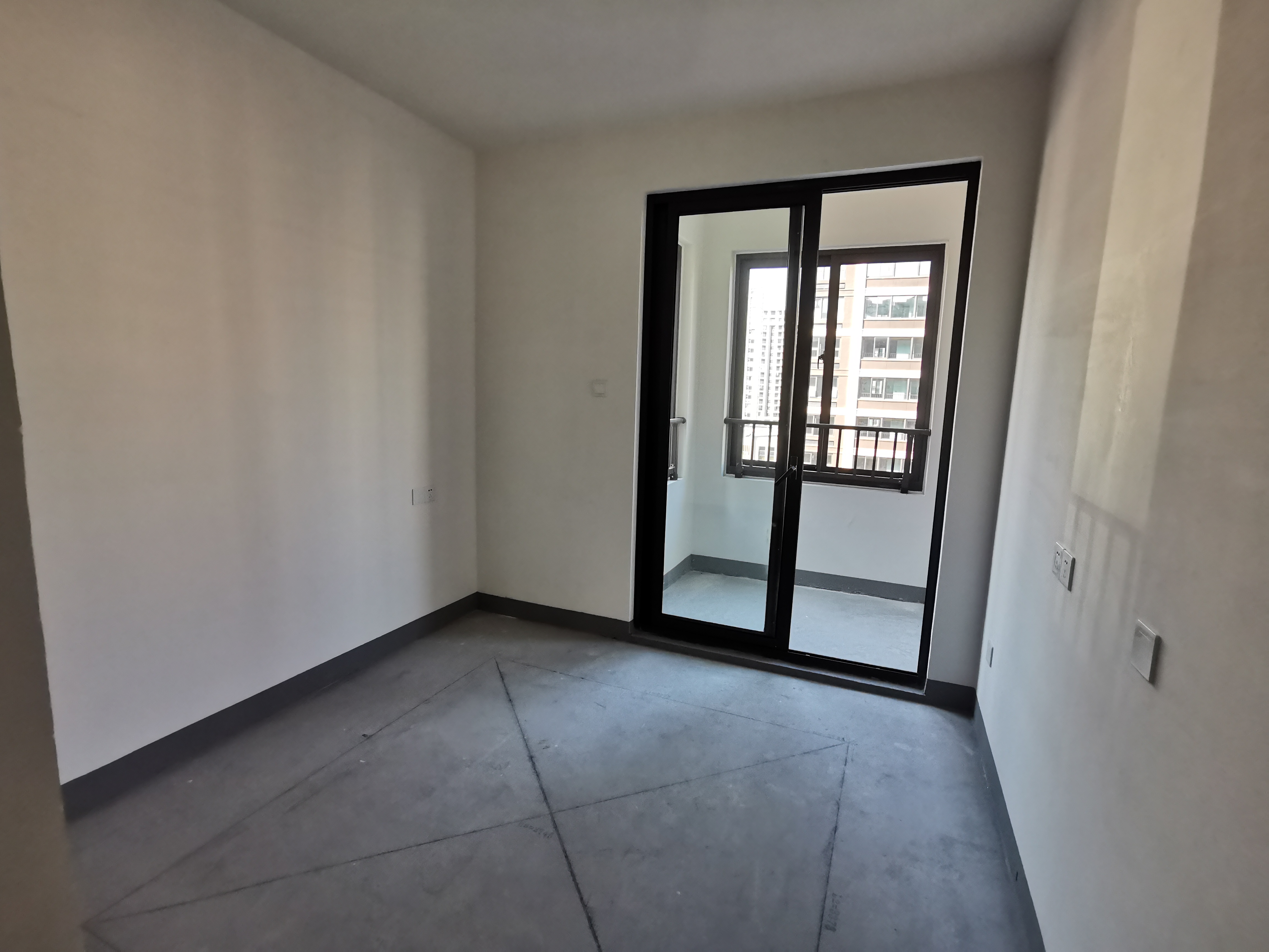 建发御珑湾 4室2厅2卫 131m&sup2;
