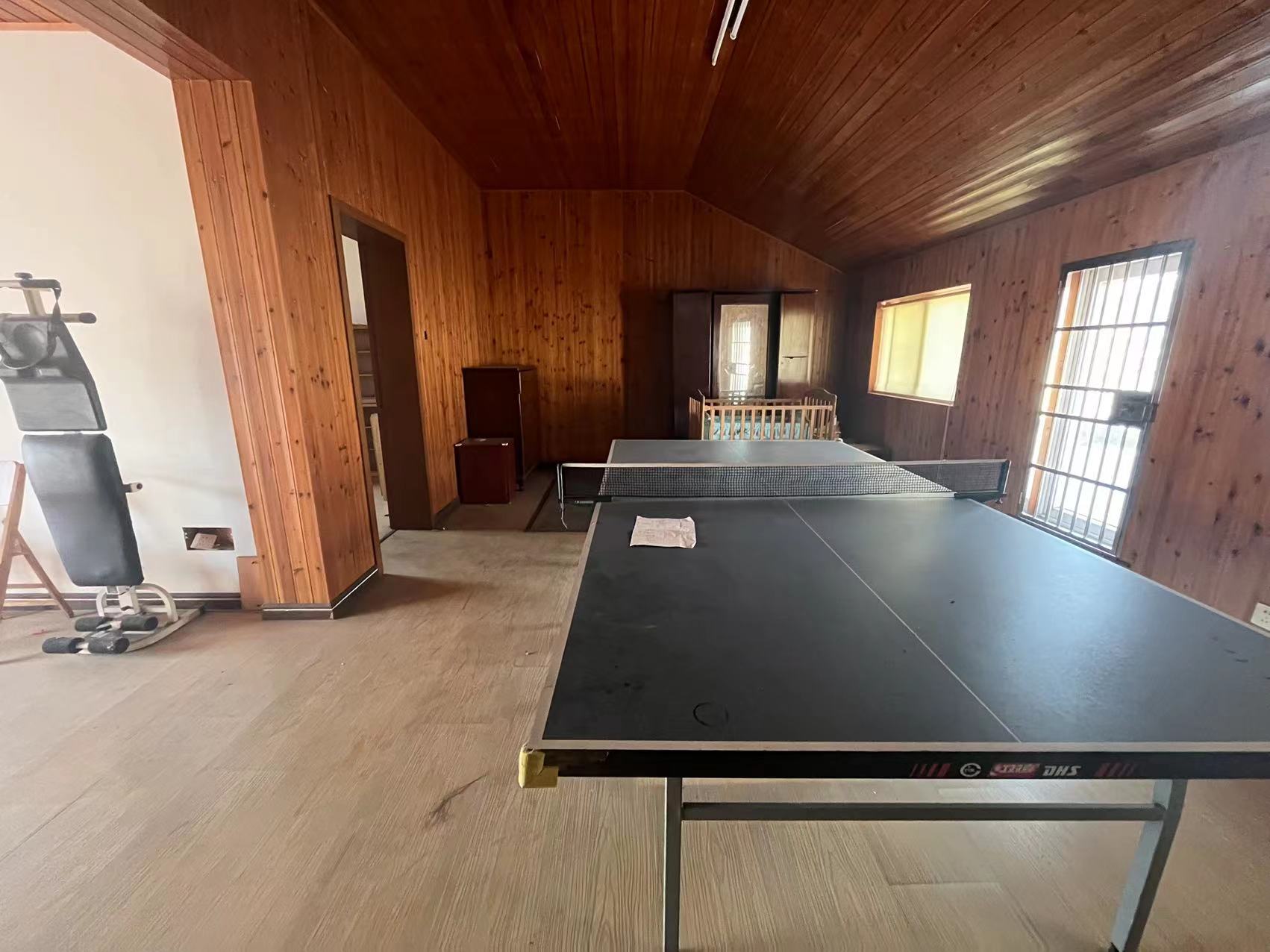 瑞丰花园 4室2厅2卫 240.00m&sup2;