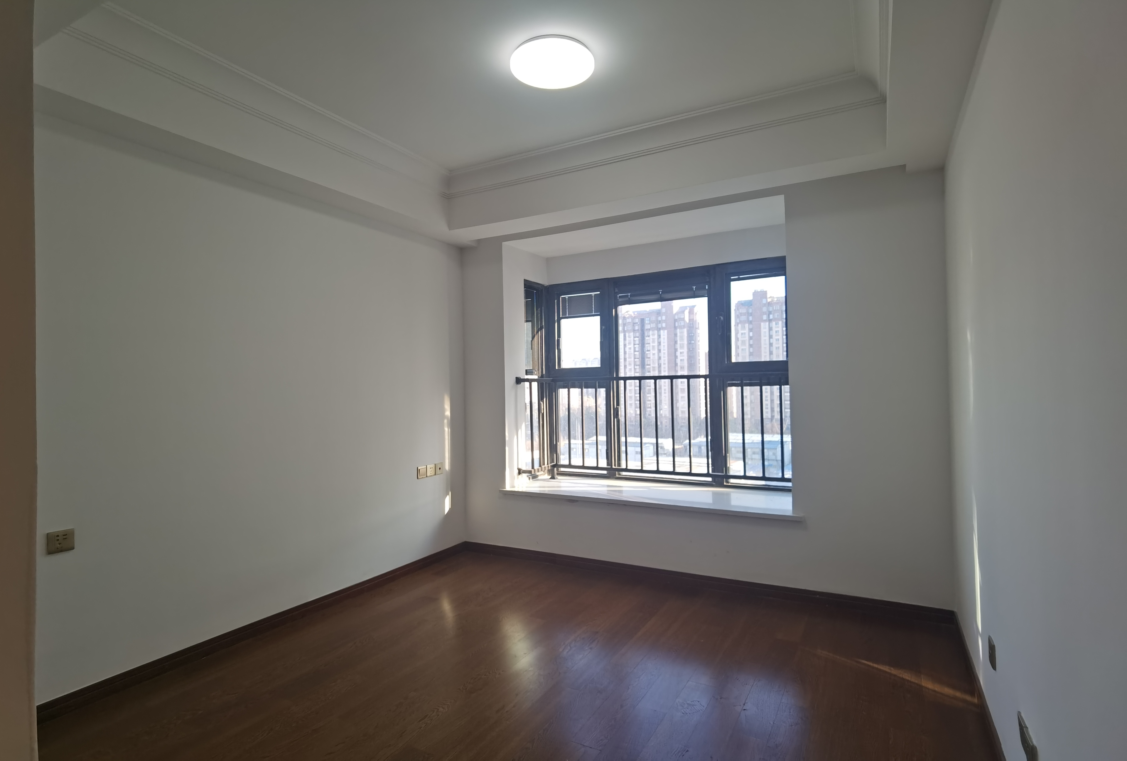 雍华府 3室2厅2卫 114.33m&sup2;