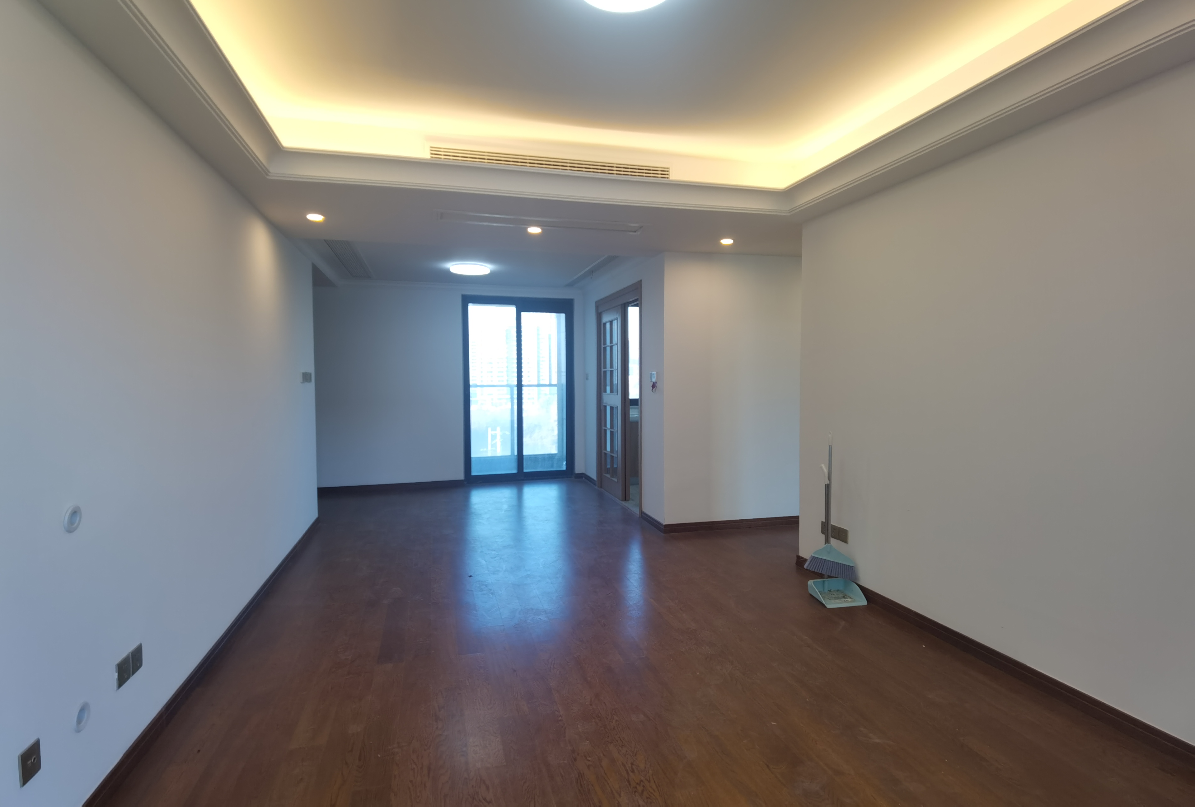雍华府 3室2厅2卫 114.33m²