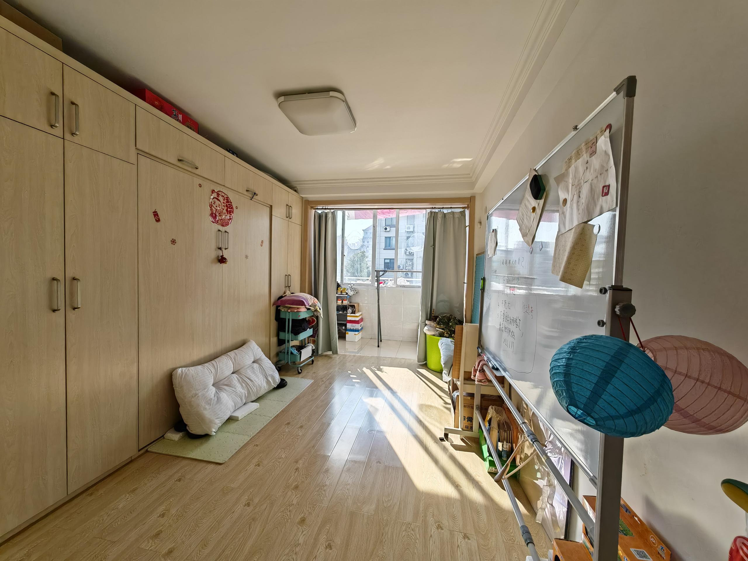 银花苑 3室1厅1卫 83.12m&sup2;