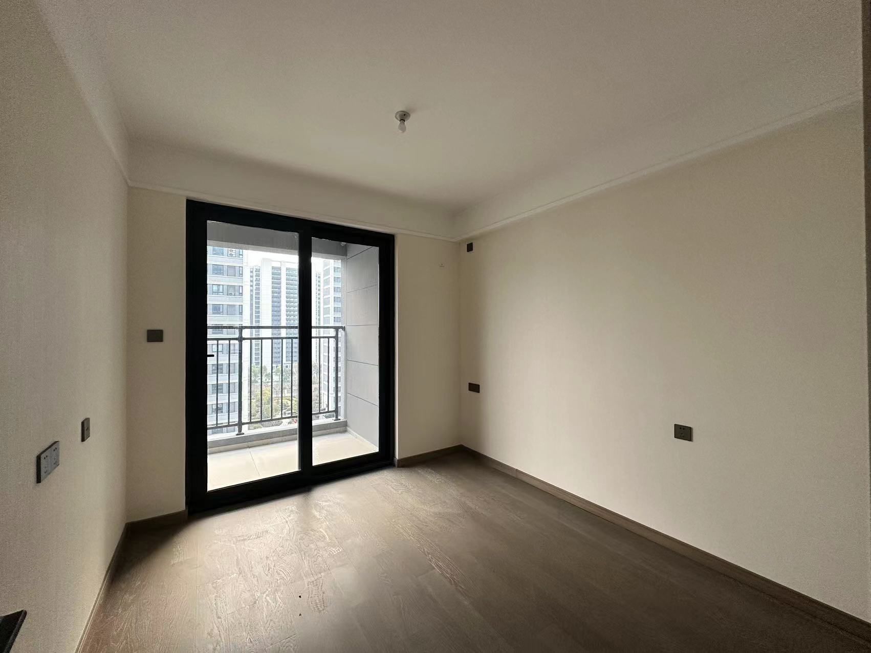 万科未来之光 3室2厅2卫 112m&sup2;