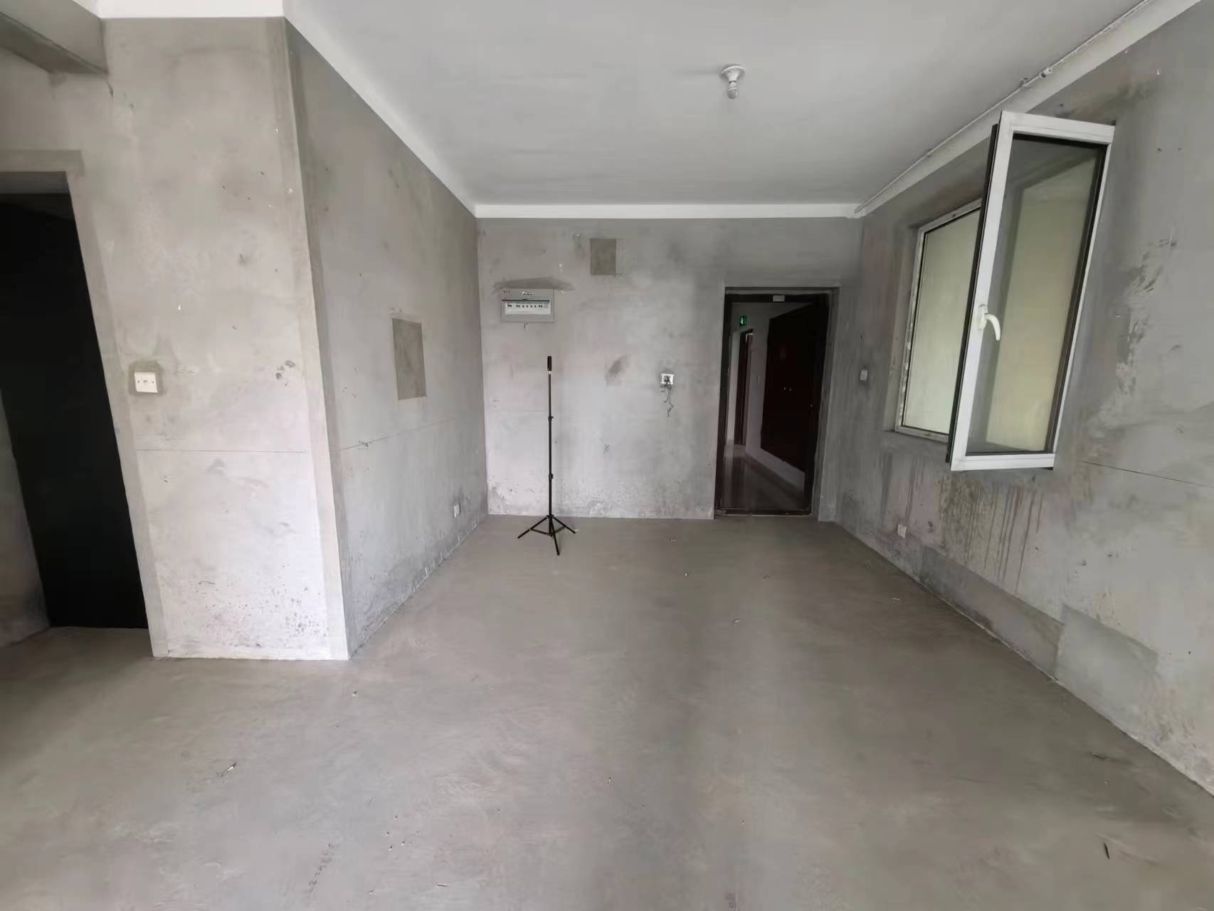富都豪园 3室2厅1卫 112m²
