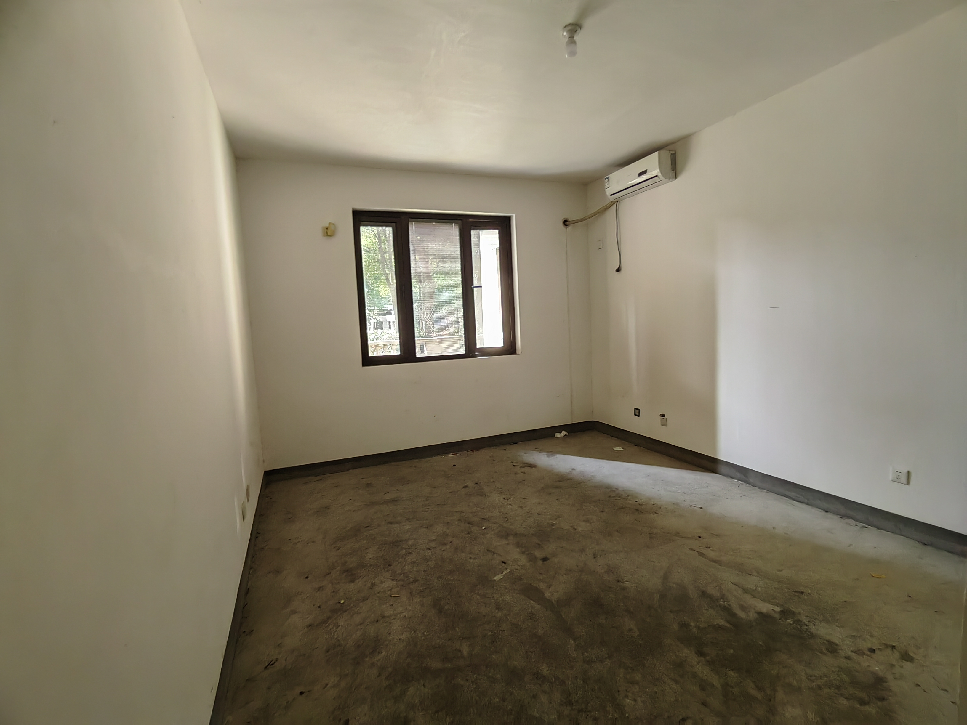 南通壹城水清木华 4室2厅2卫 244m&sup2;