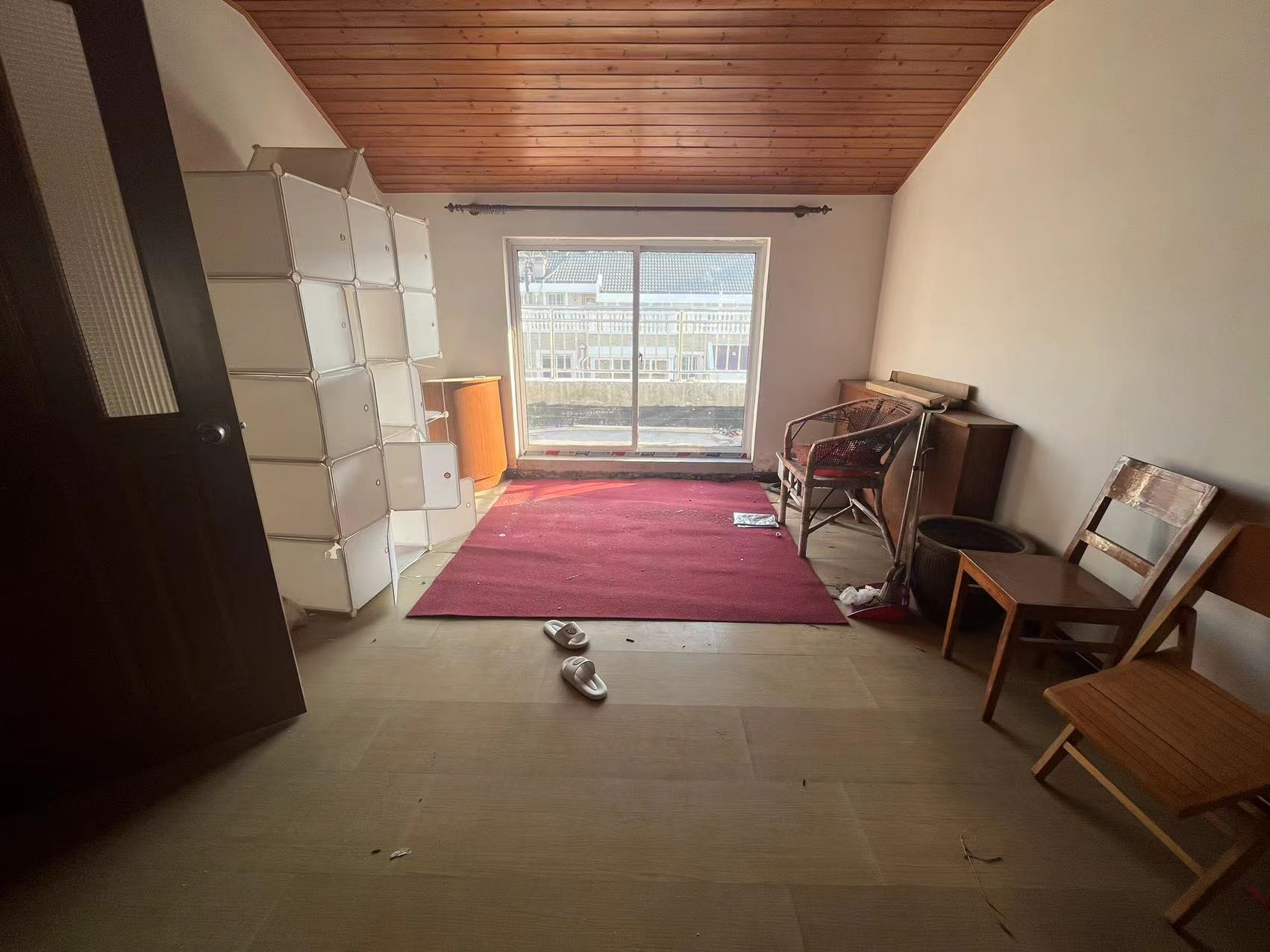 瑞丰花园 5室3厅2卫 233m&sup2;