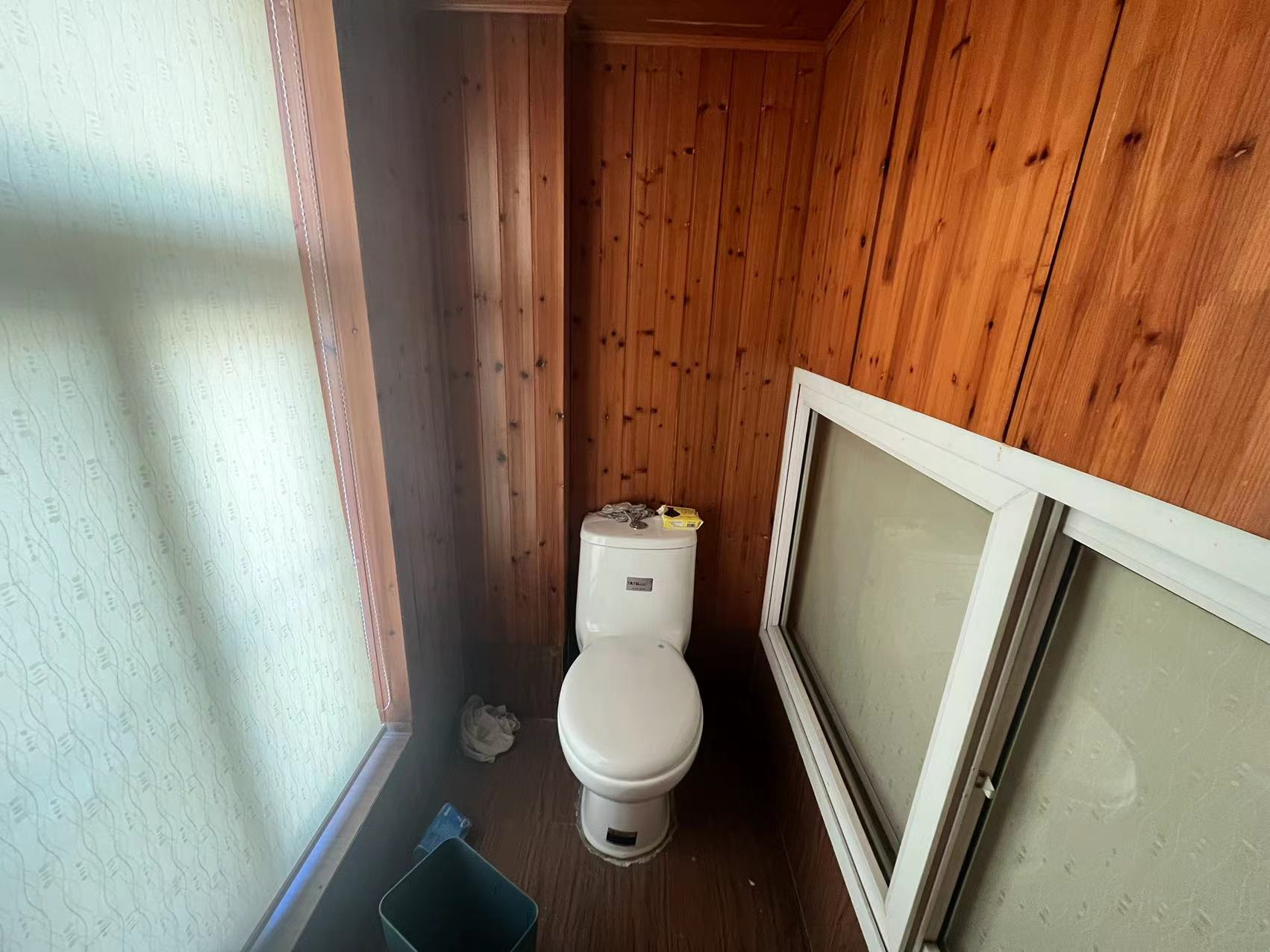 瑞丰花园 5室3厅2卫 233m&sup2;