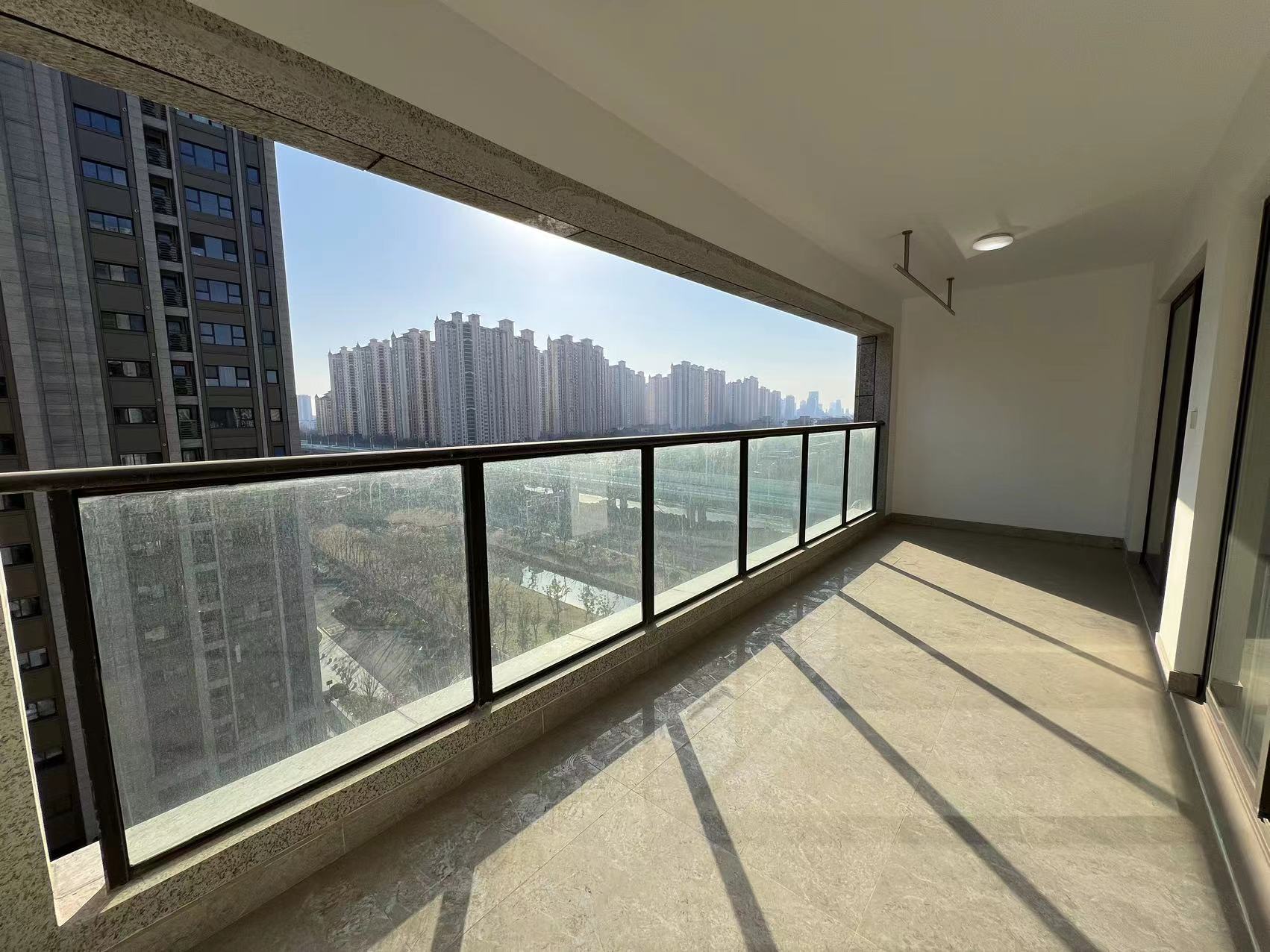 远创东樾 4室2厅3卫 153.74m&sup2;