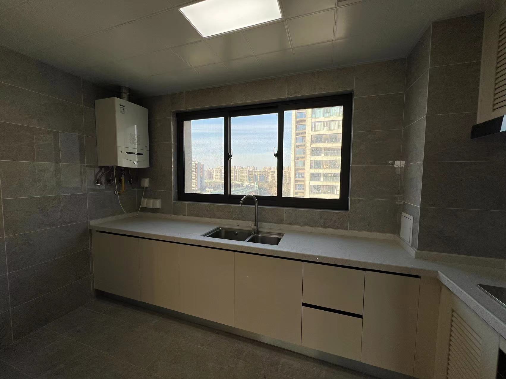 远创东樾 4室2厅3卫 153.74m&sup2;