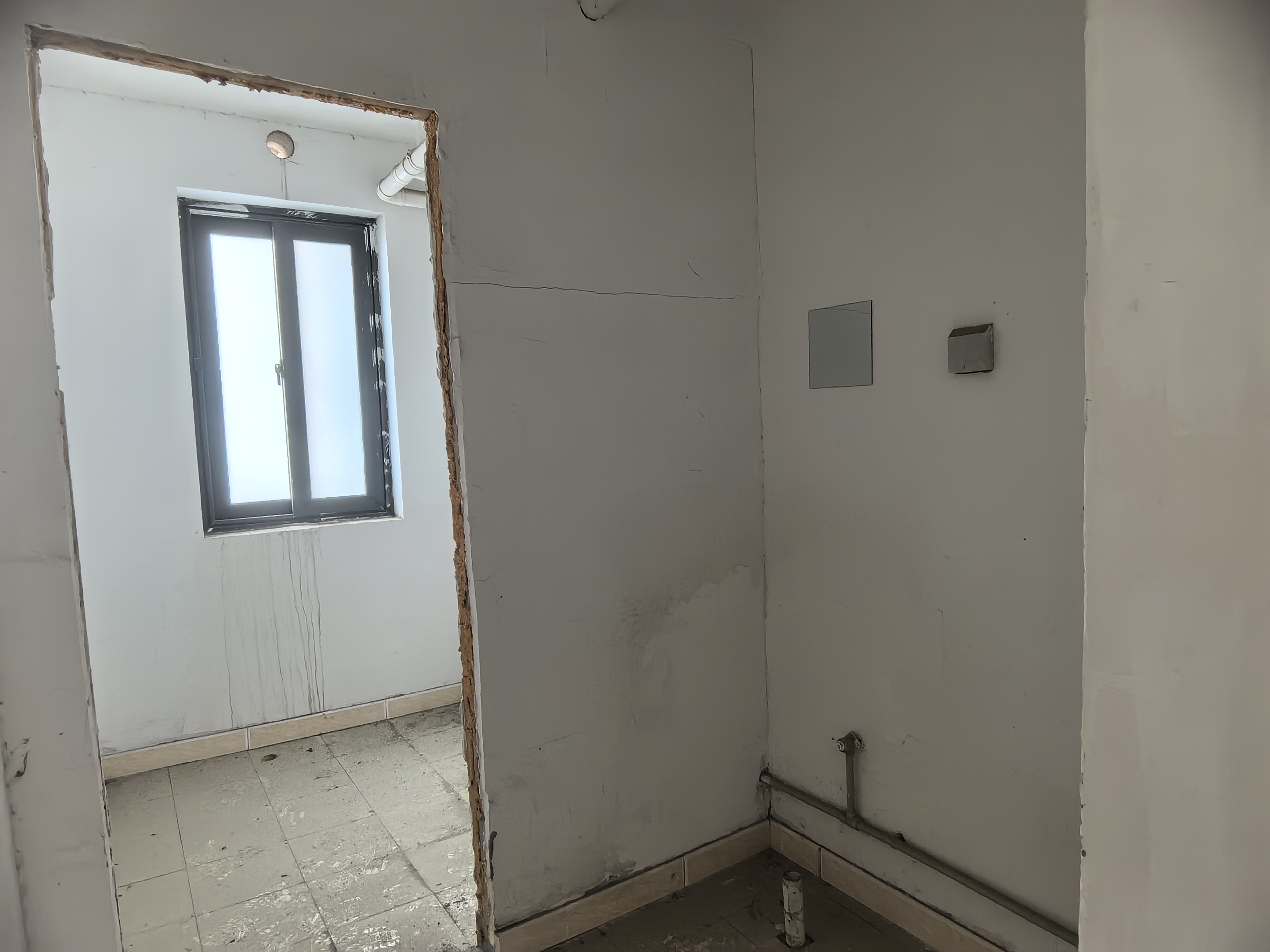 中港城皇家公寓 3室2厅2卫 141m&sup2;