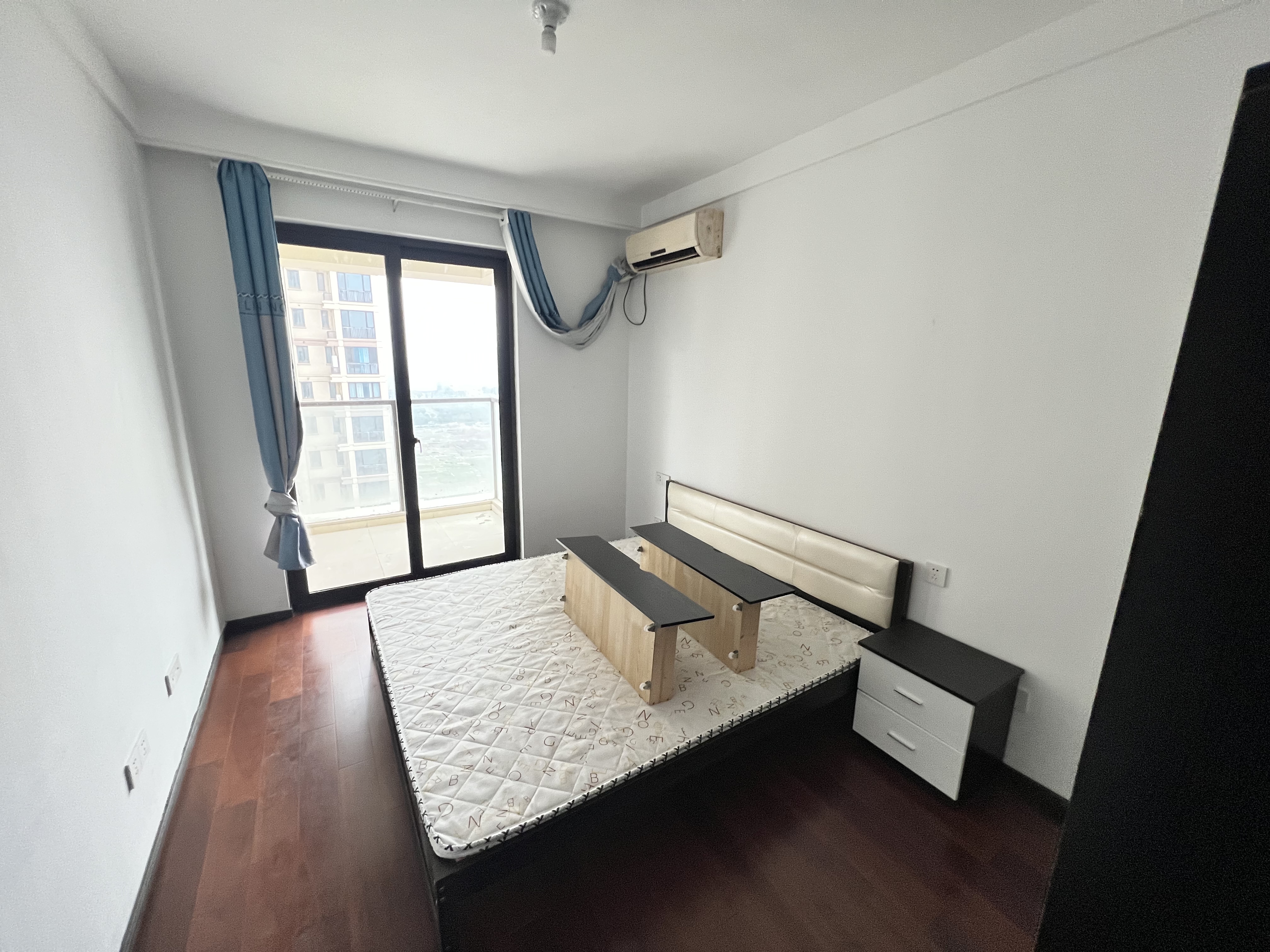 云樾东方 3室2厅2卫 124m&sup2;