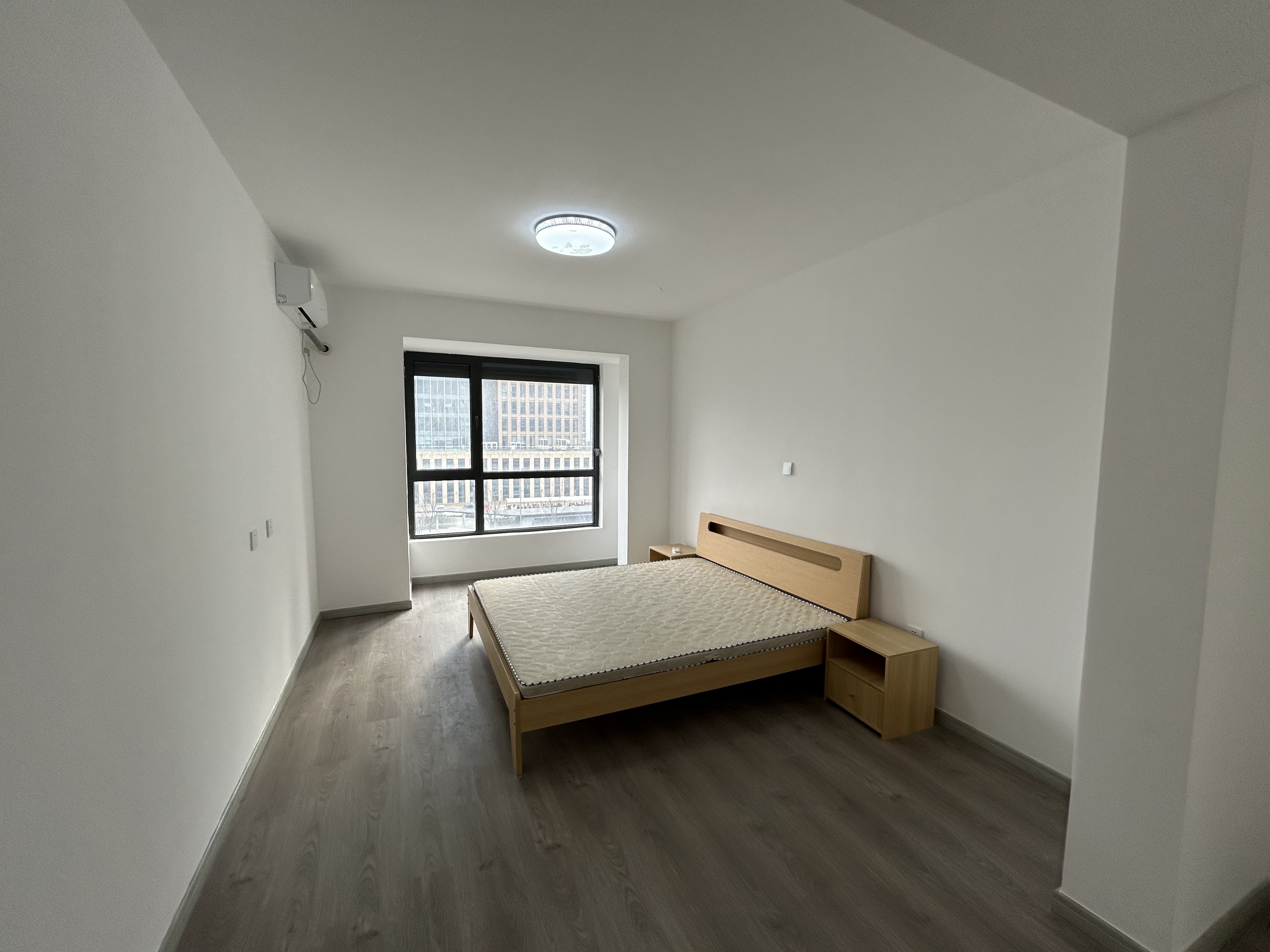 翠园 3室2厅1卫 135m&sup2;