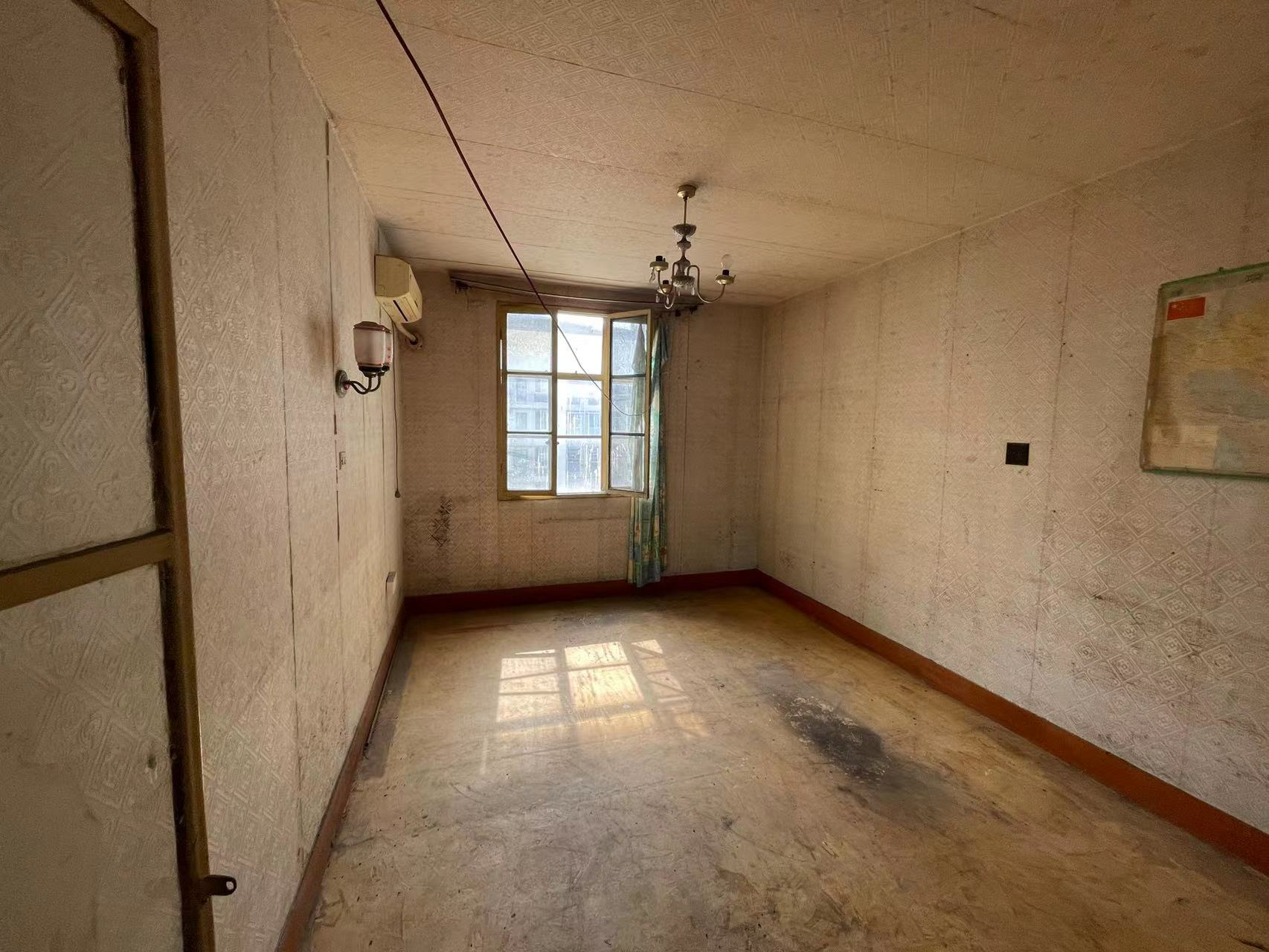 易家桥新村 2室1厅1卫 63m&sup2;