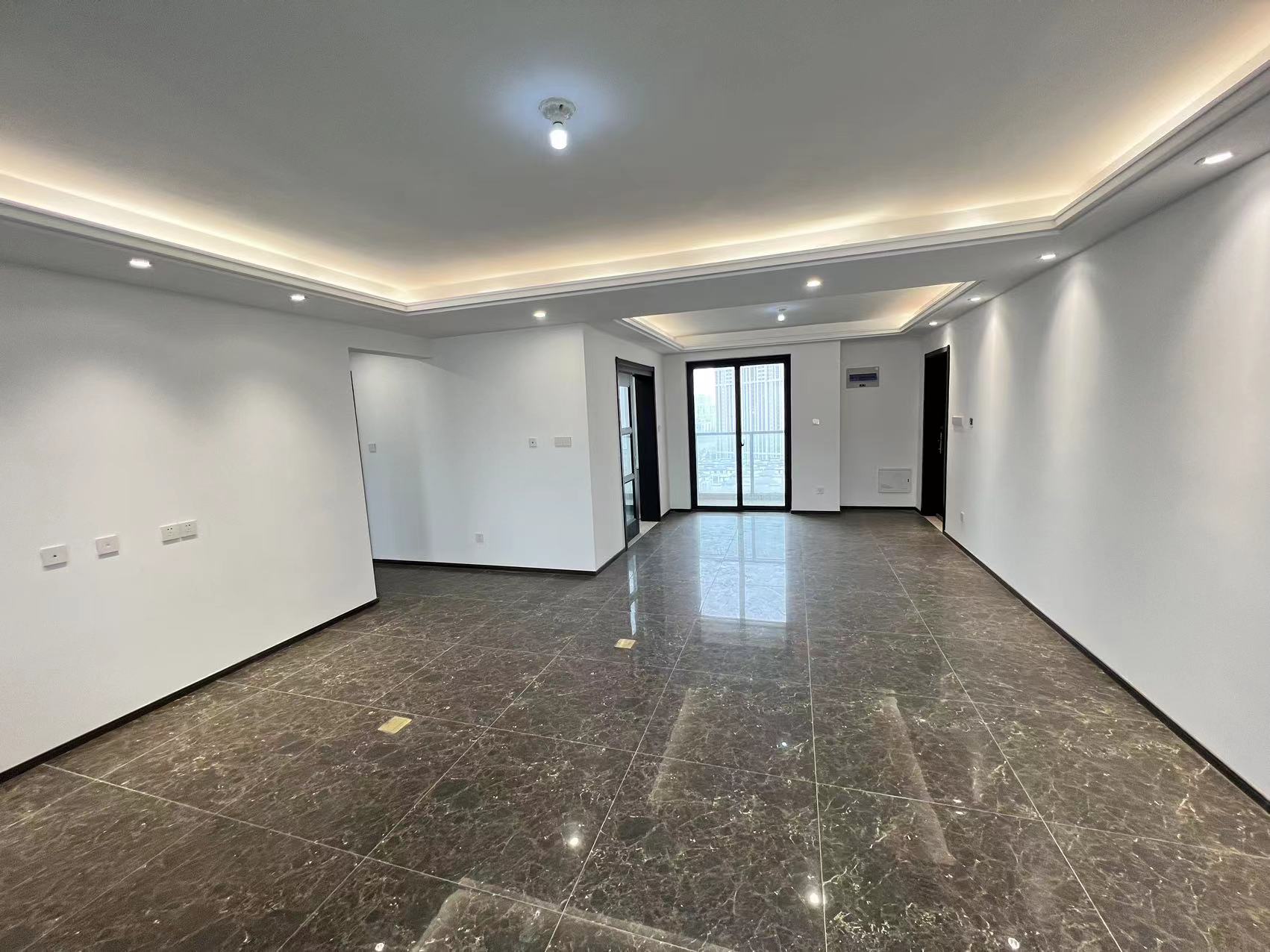 云樾东方 3室2厅2卫 135.00m&sup2;