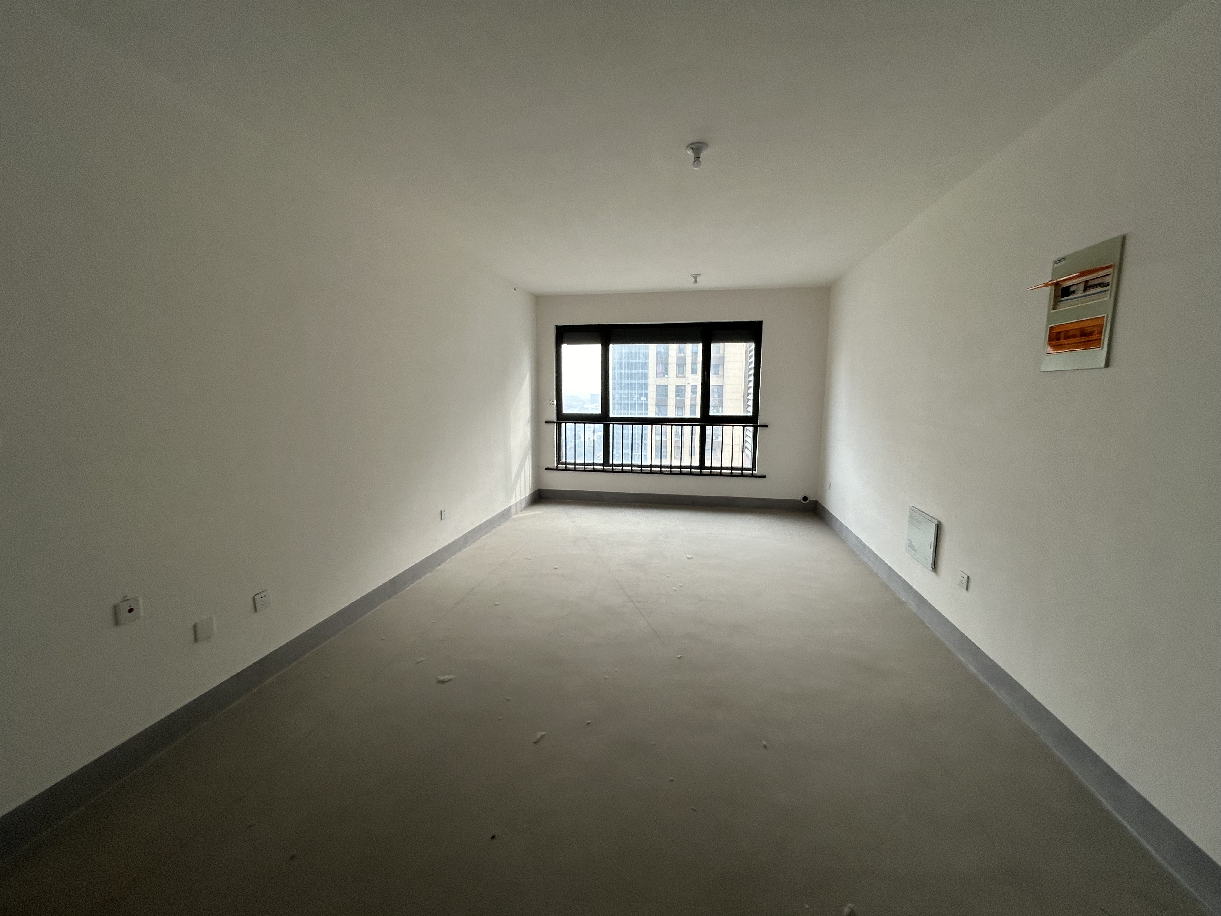 翠园 4室2厅2卫 144.35m&sup2;