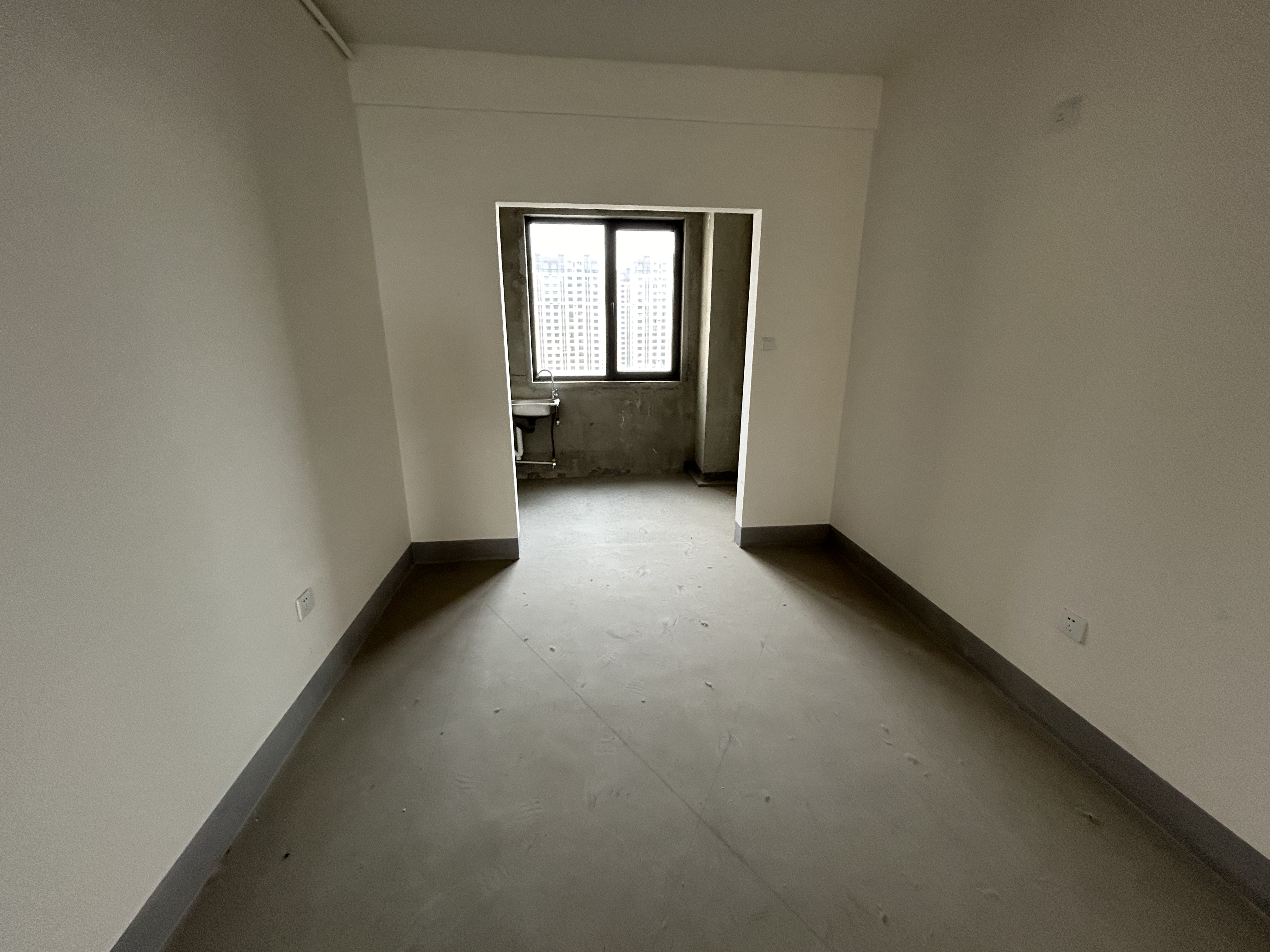 翠园 4室2厅2卫 144.35m&sup2;