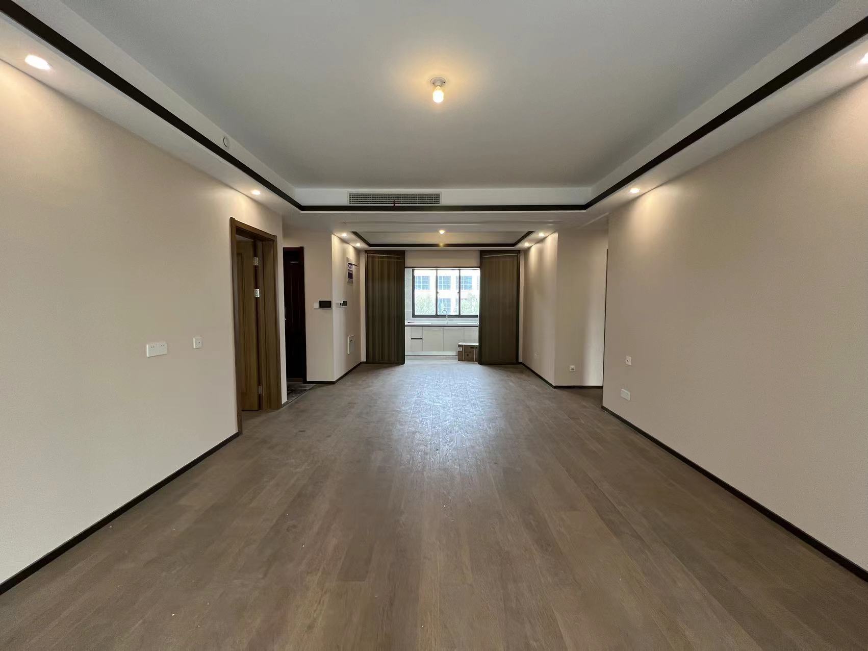 远创东樾 4室2厅3卫 154.66m&sup2;
