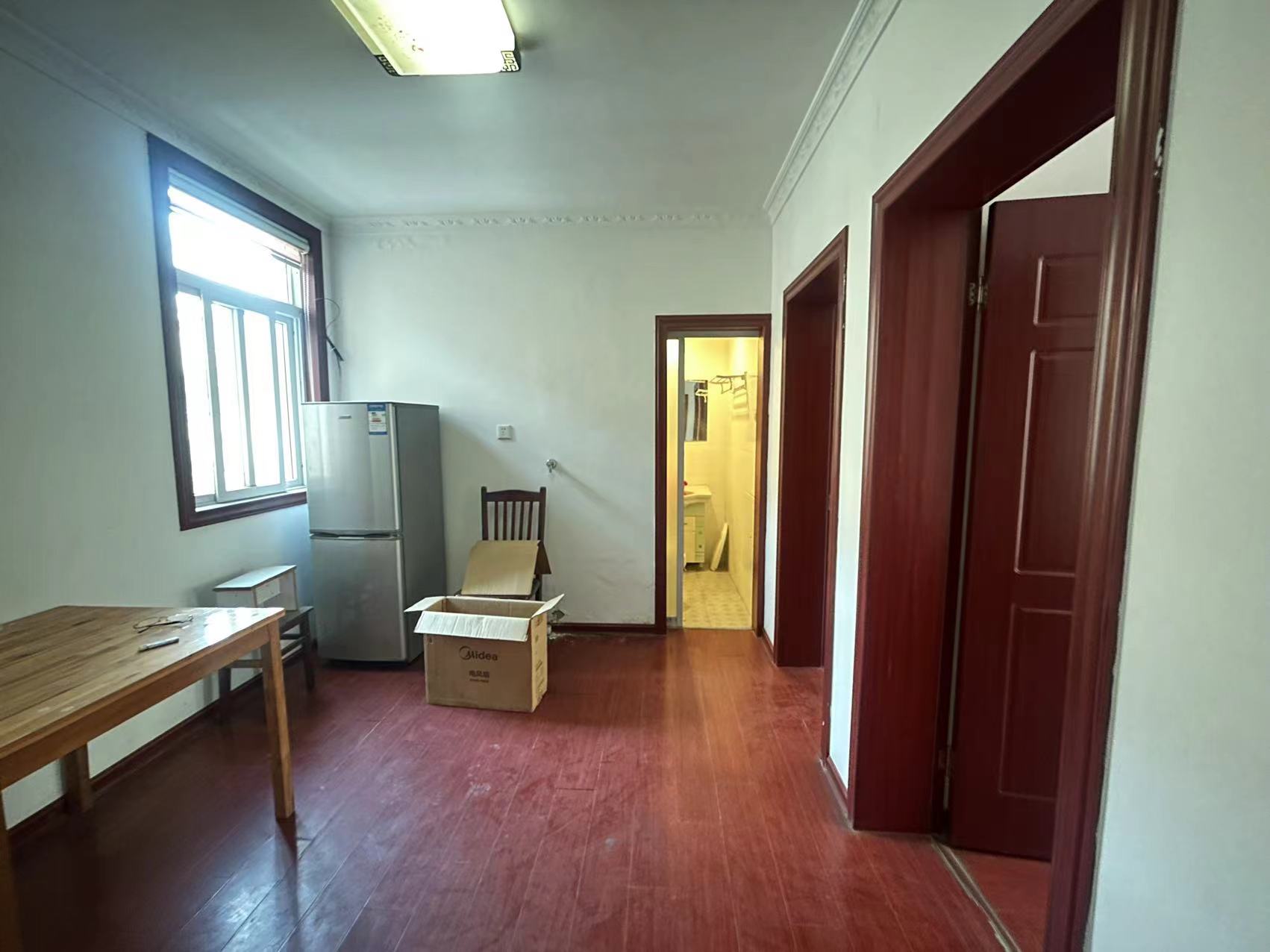 虹桥新村(朝霞路) 2室1厅1卫 63m&sup2;