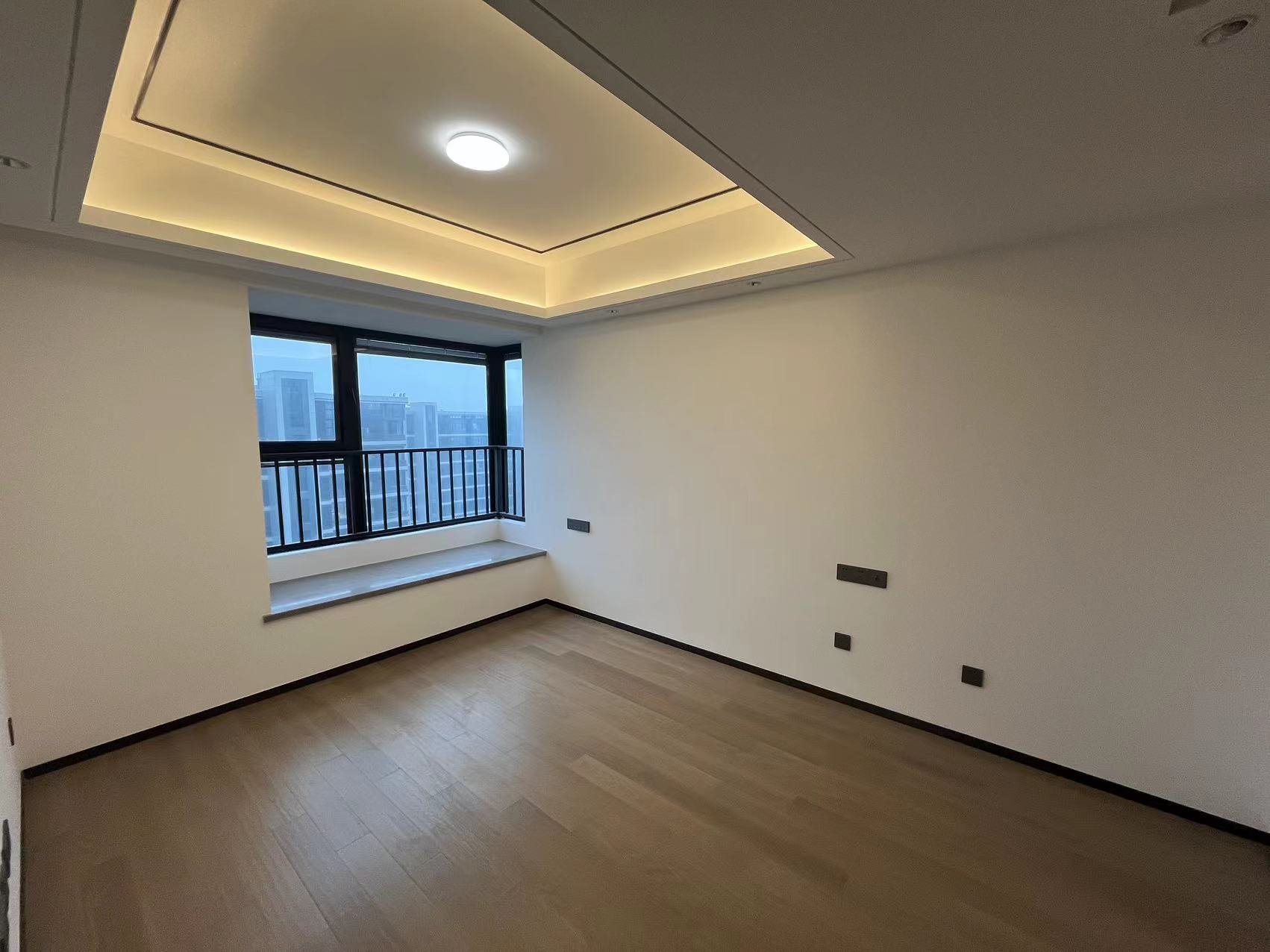 滨江道静园 3室2厅2卫 117.00m&sup2;