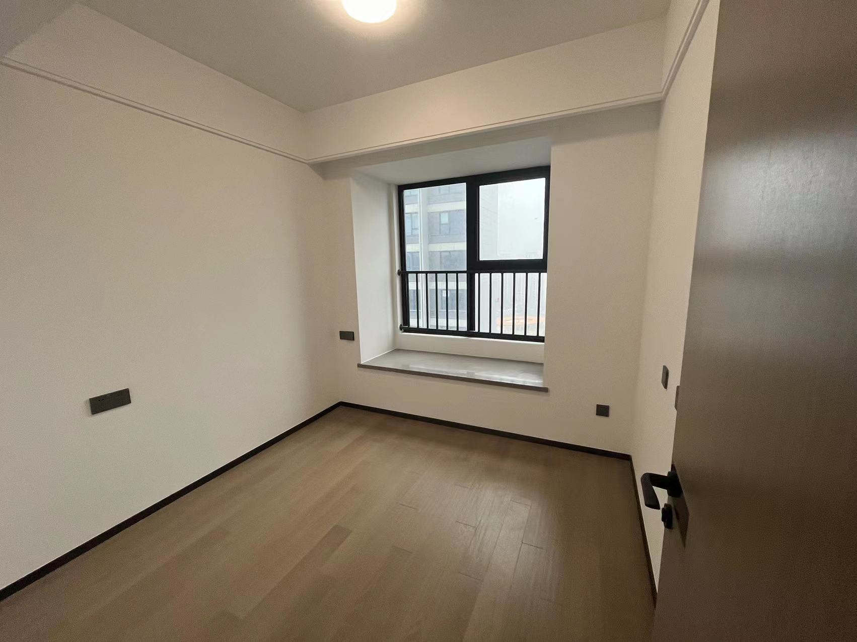 滨江道静园 3室2厅2卫 117.00m&sup2;