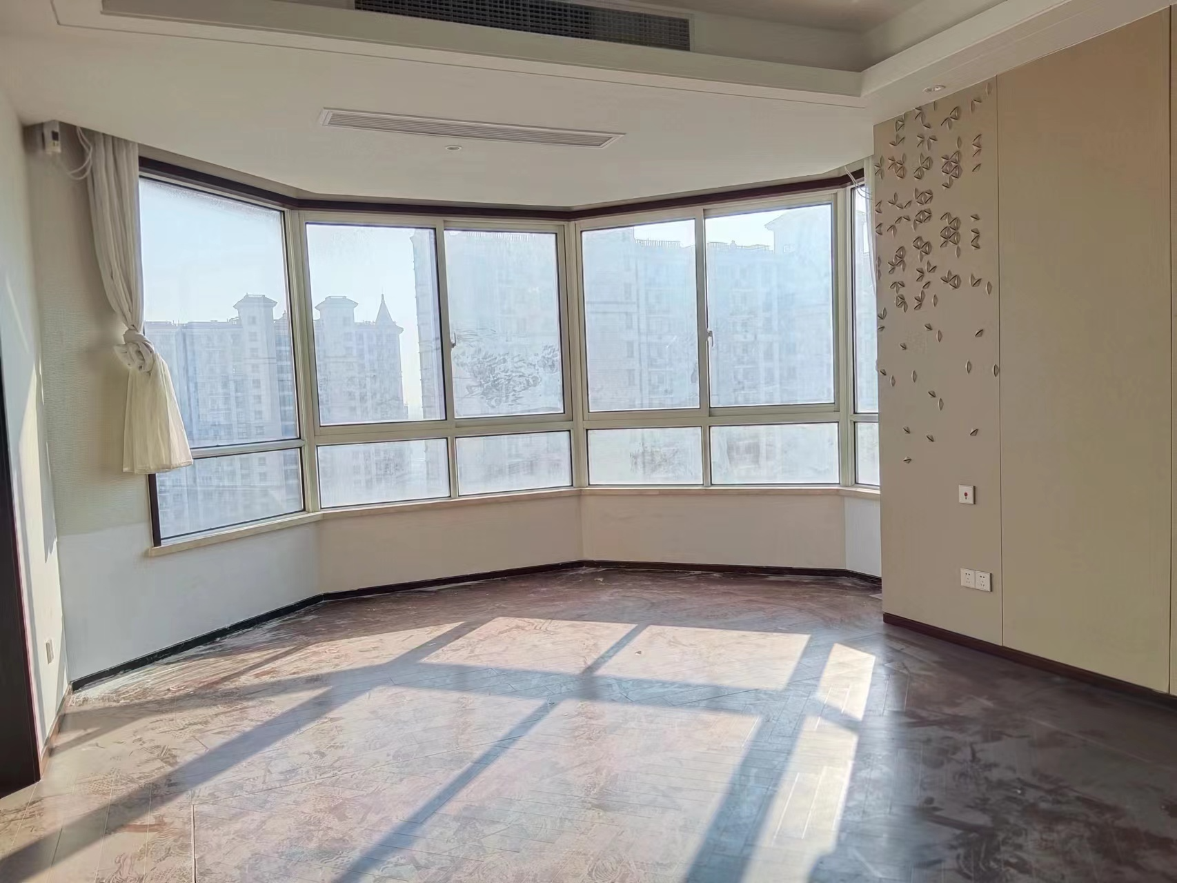 中南世纪花城三期 4室2厅3卫 280m&sup2;