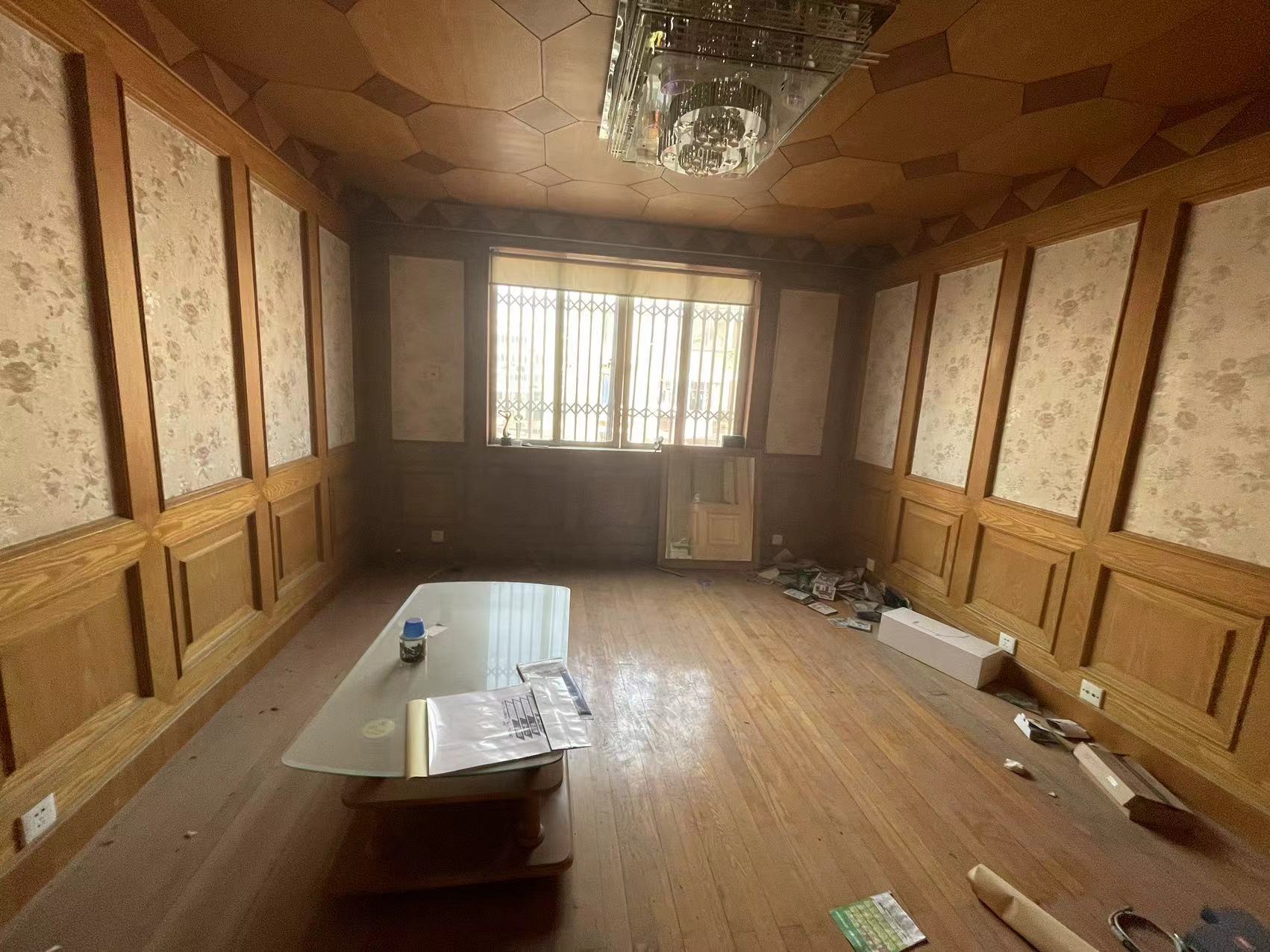光明南村 3室2厅2卫 130.7m&sup2;