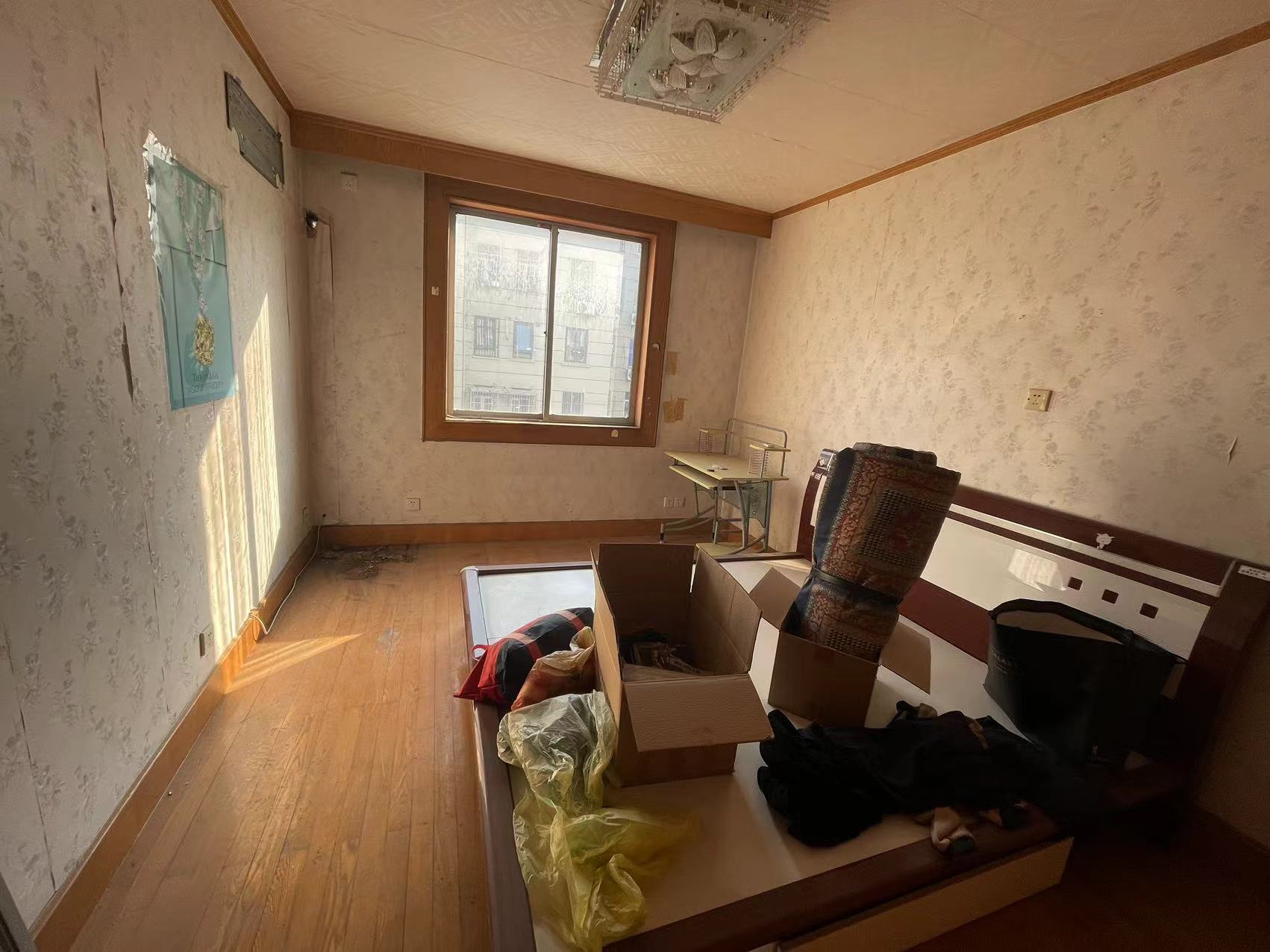 光明南村 3室2厅2卫 130.7m&sup2;