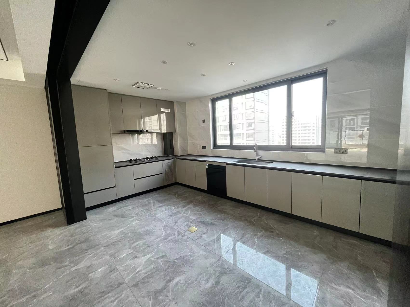 万科方圆 4室2厅3卫 230.72m&sup2;