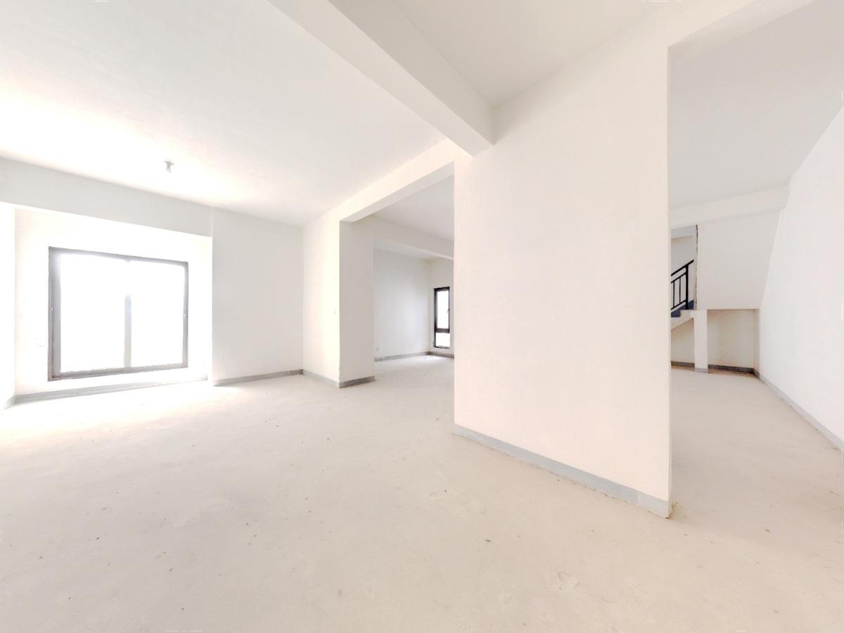 万科城市之光 3室2厅2卫 120m&sup2;