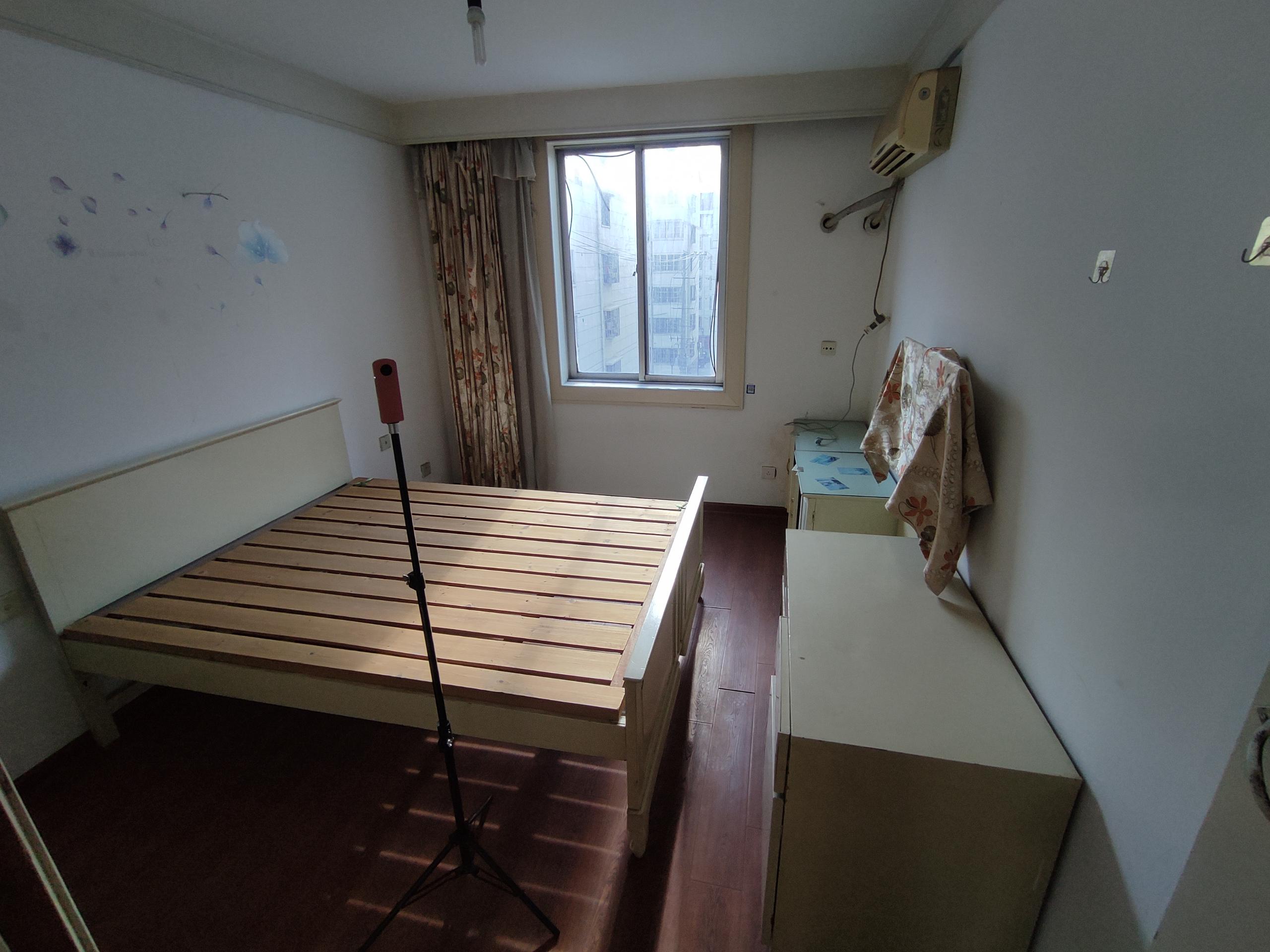 世纪园 2室1厅1卫 66m&sup2;