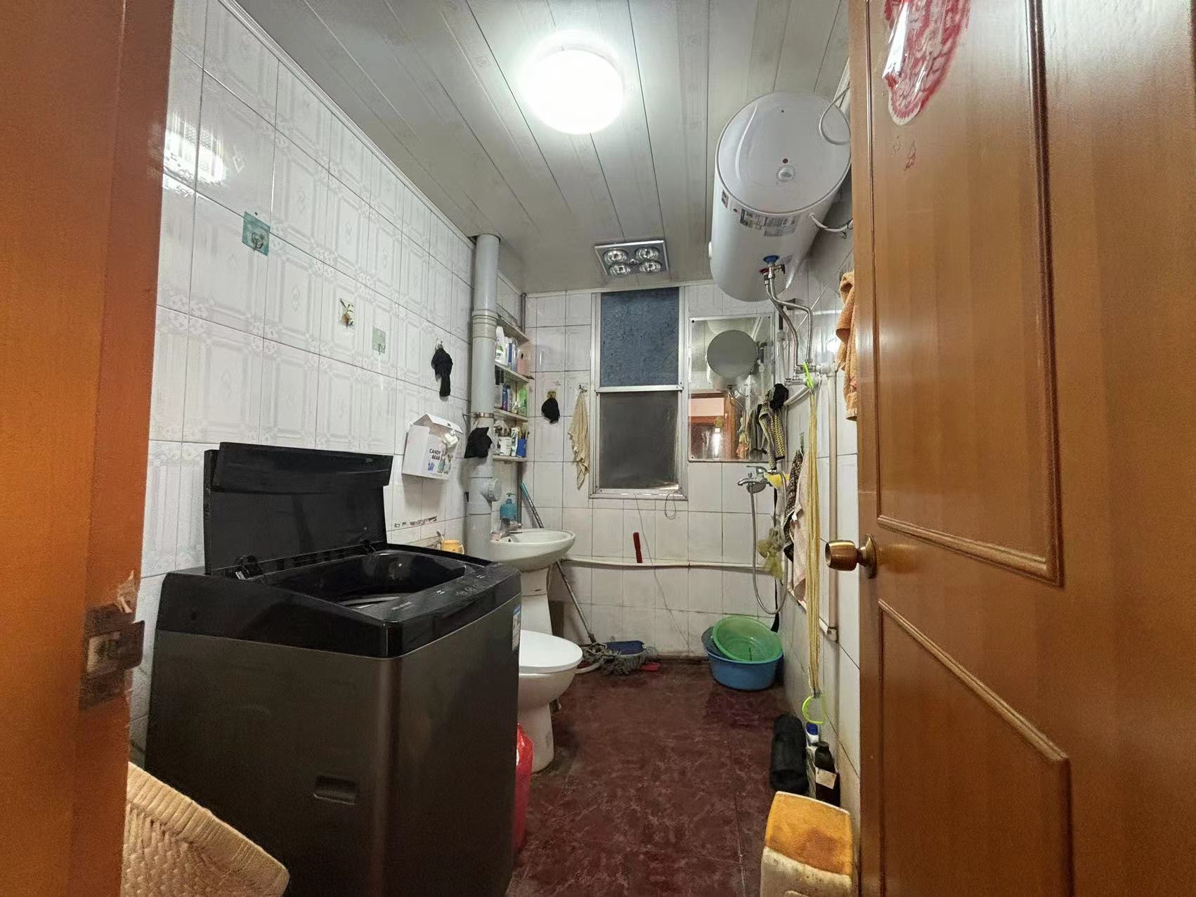 外滩小区 3室1厅1卫 122.00m&sup2;