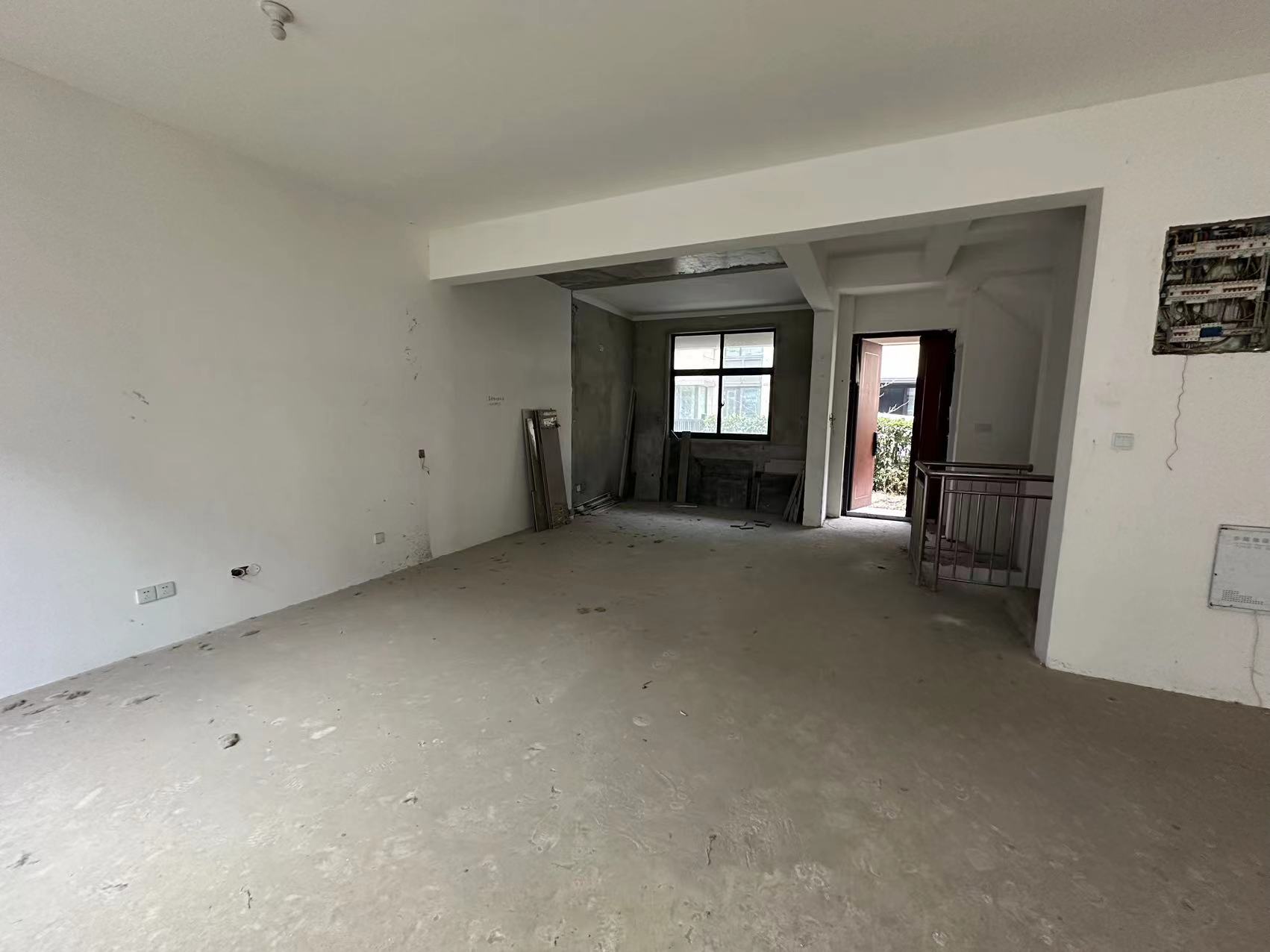 远创紫樾台 5室3厅2卫 190.00m&sup2;