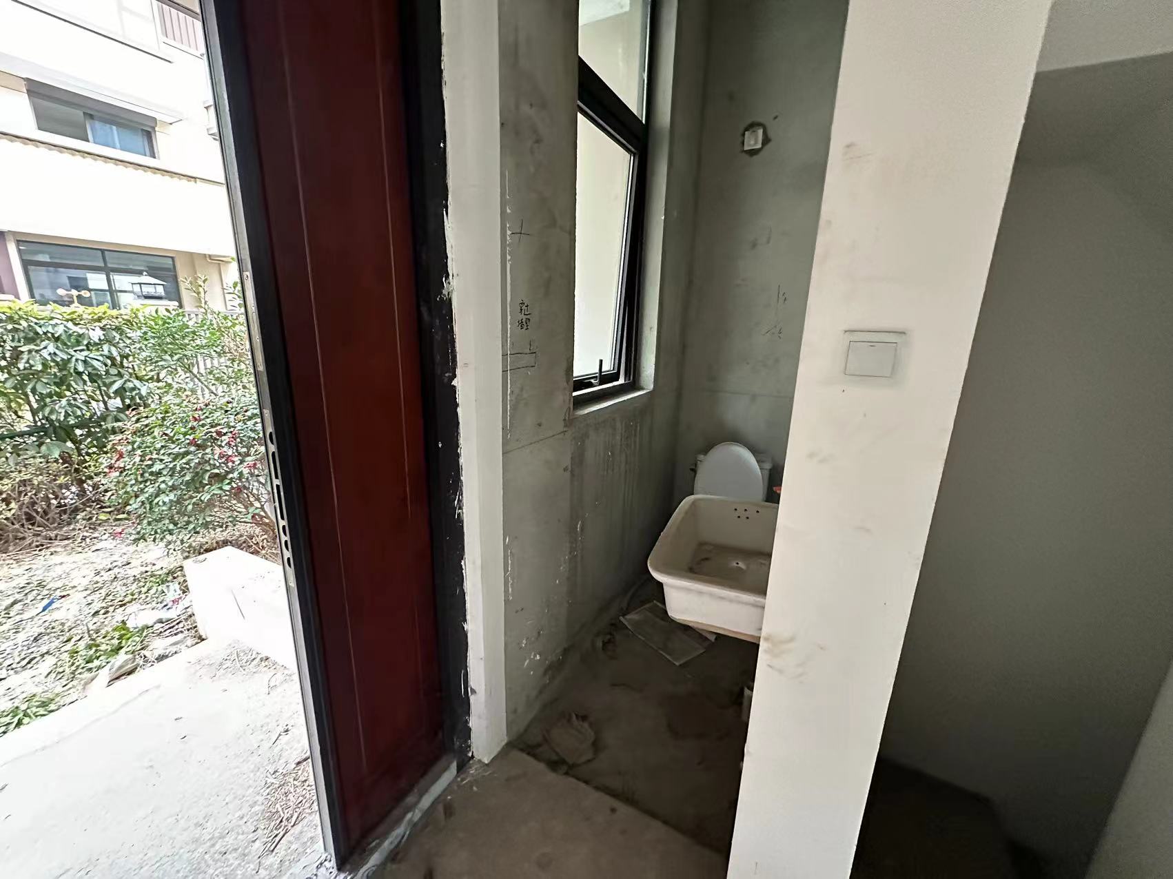 远创紫樾台 5室3厅2卫 190.00m&sup2;