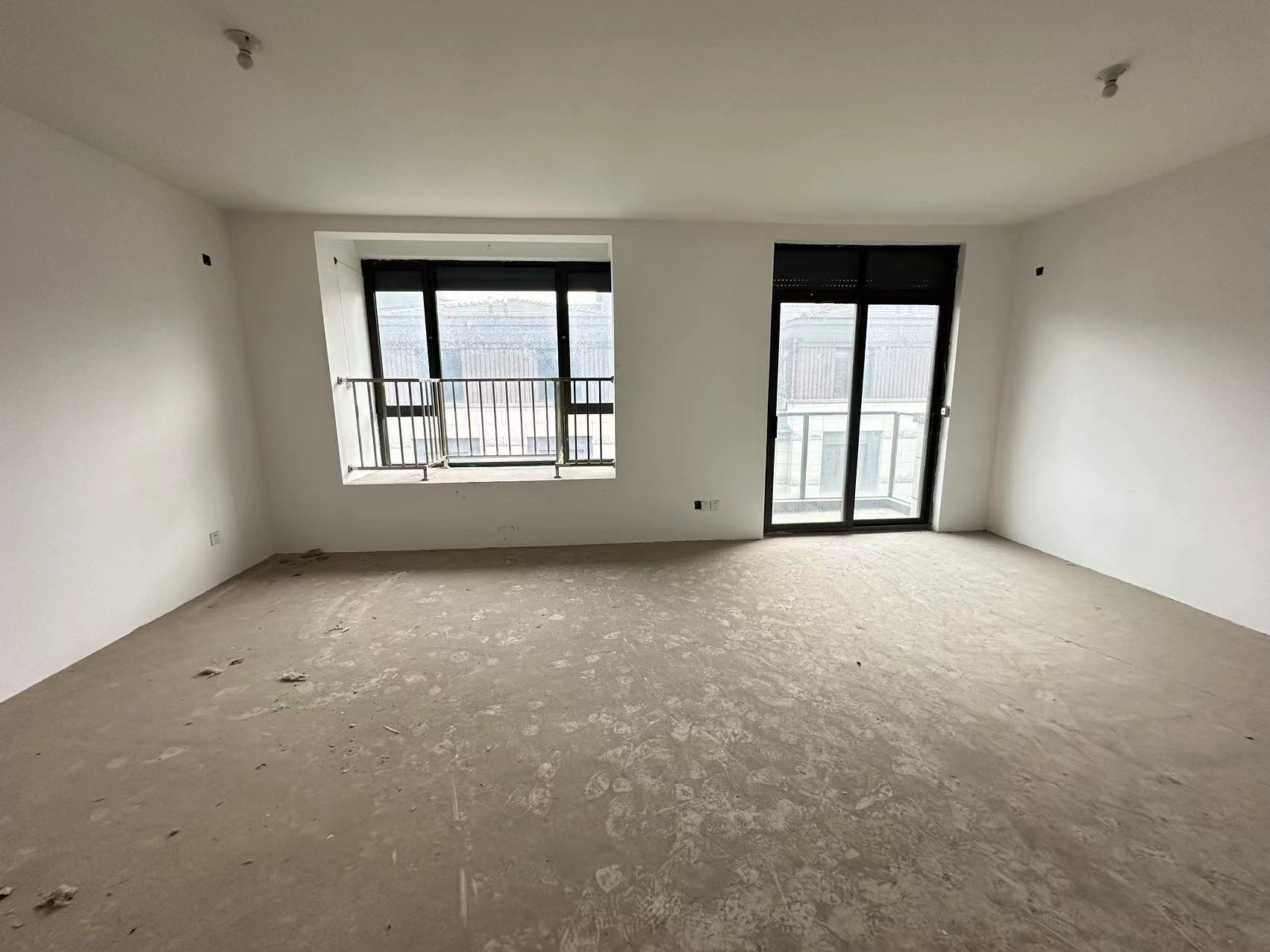 远创紫樾台 5室3厅2卫 190.00m&sup2;