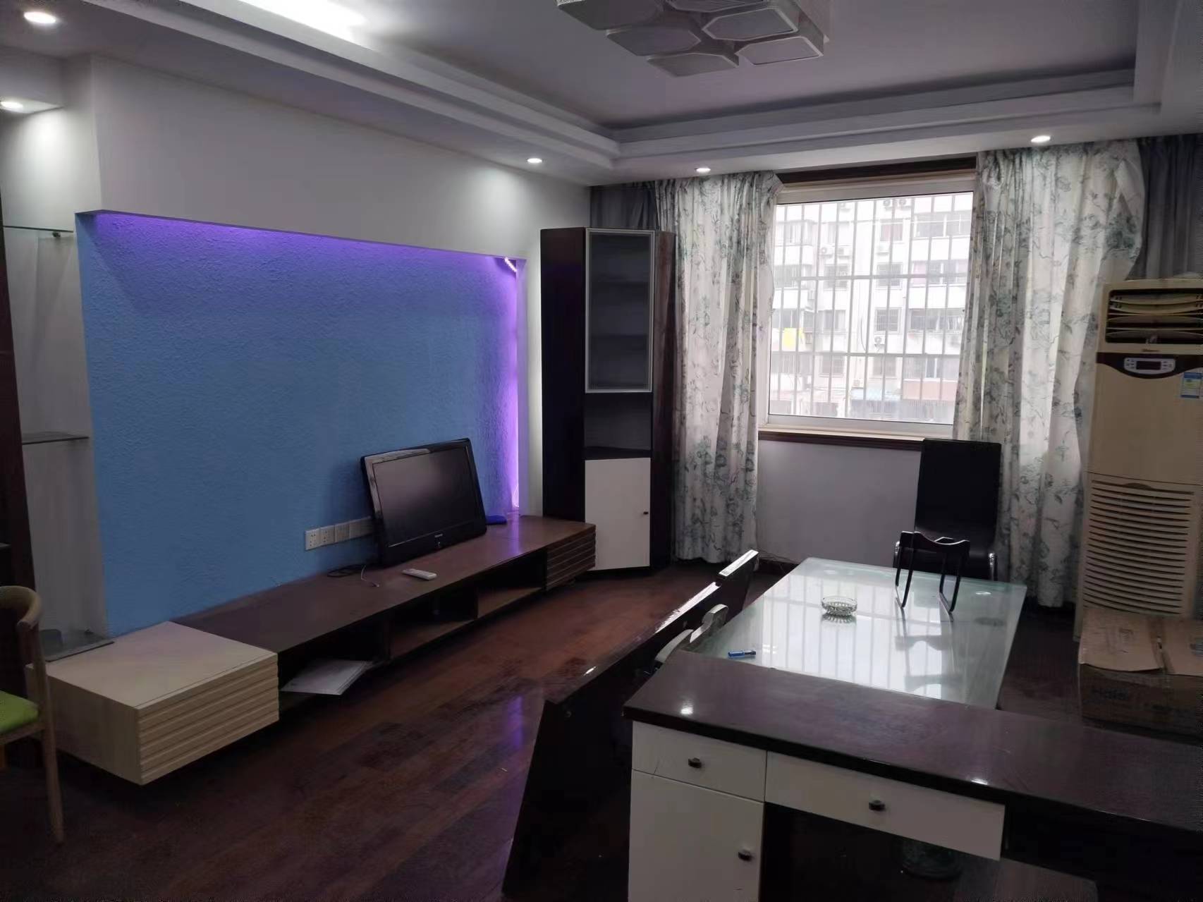 郭里园 3室1厅1卫 124m²