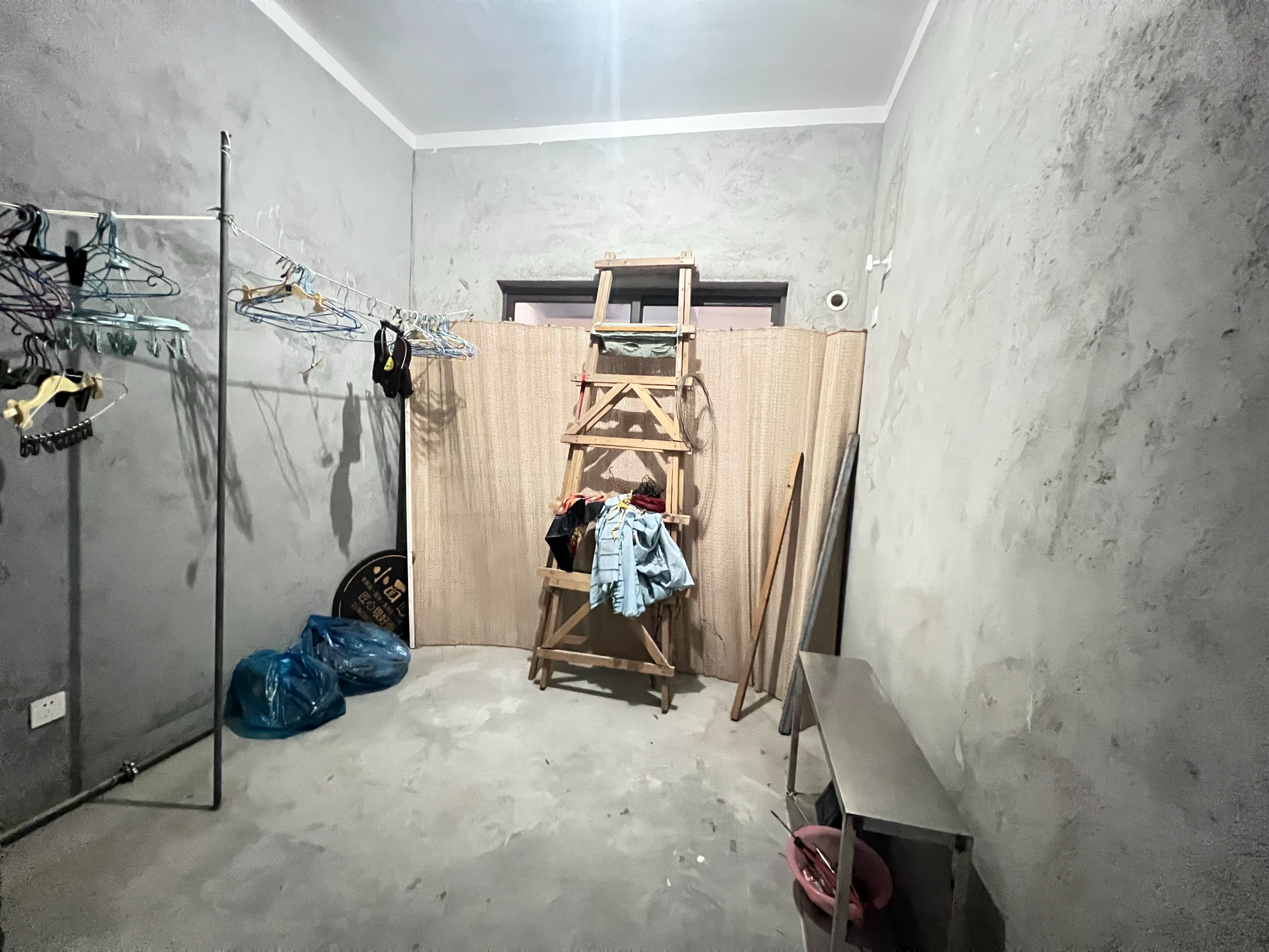 华强城 3室2厅1卫 108m&sup2;