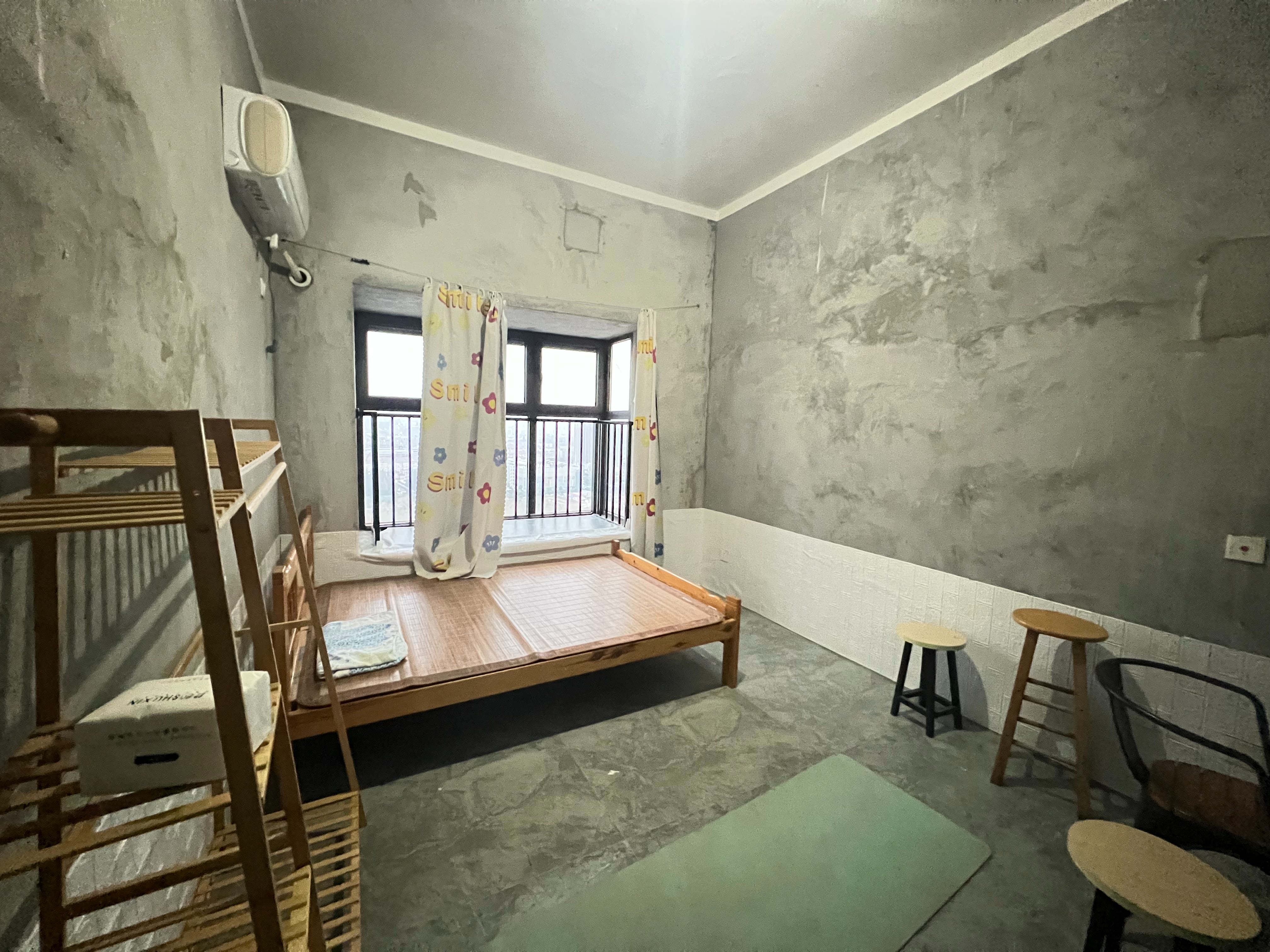 华强城 3室2厅1卫 108m&sup2;