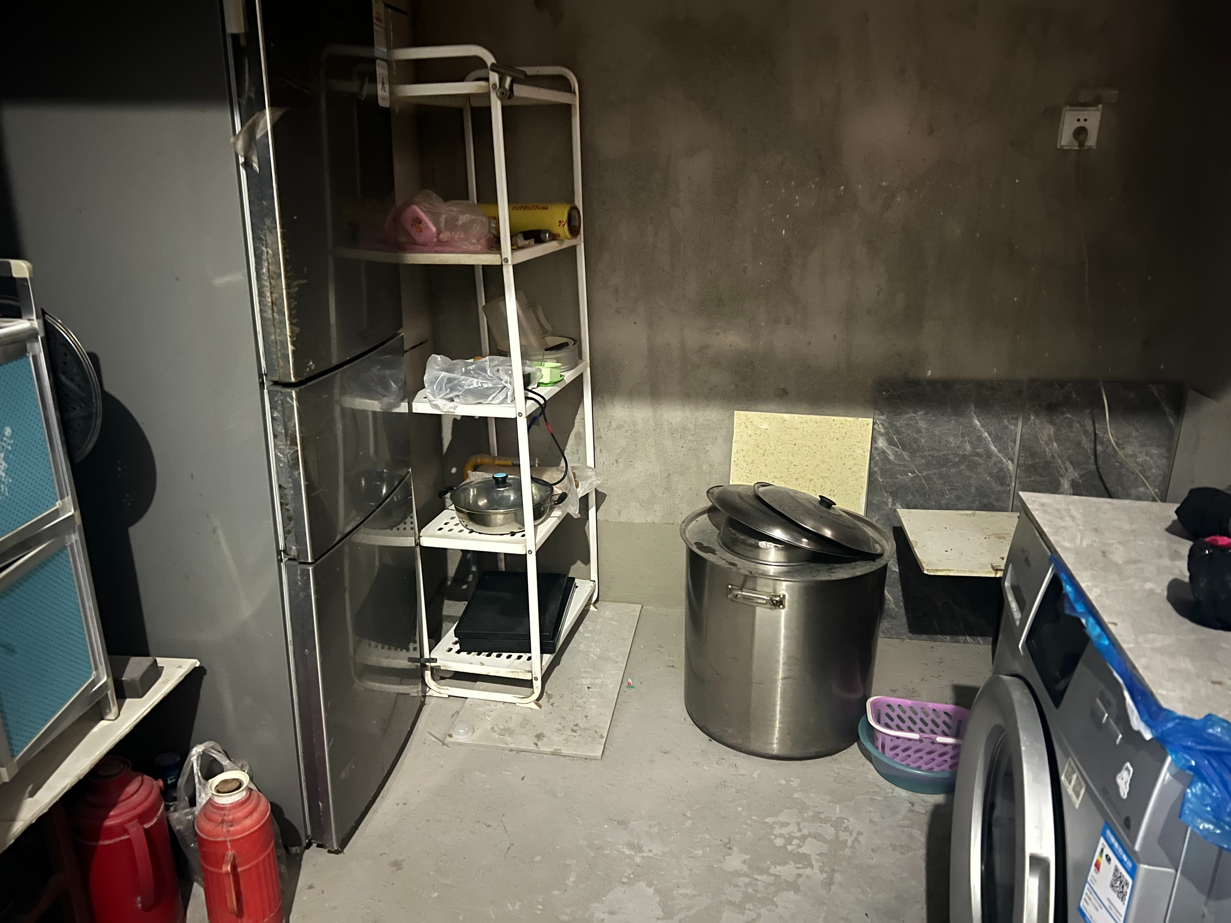华强城 3室2厅1卫 108m&sup2;