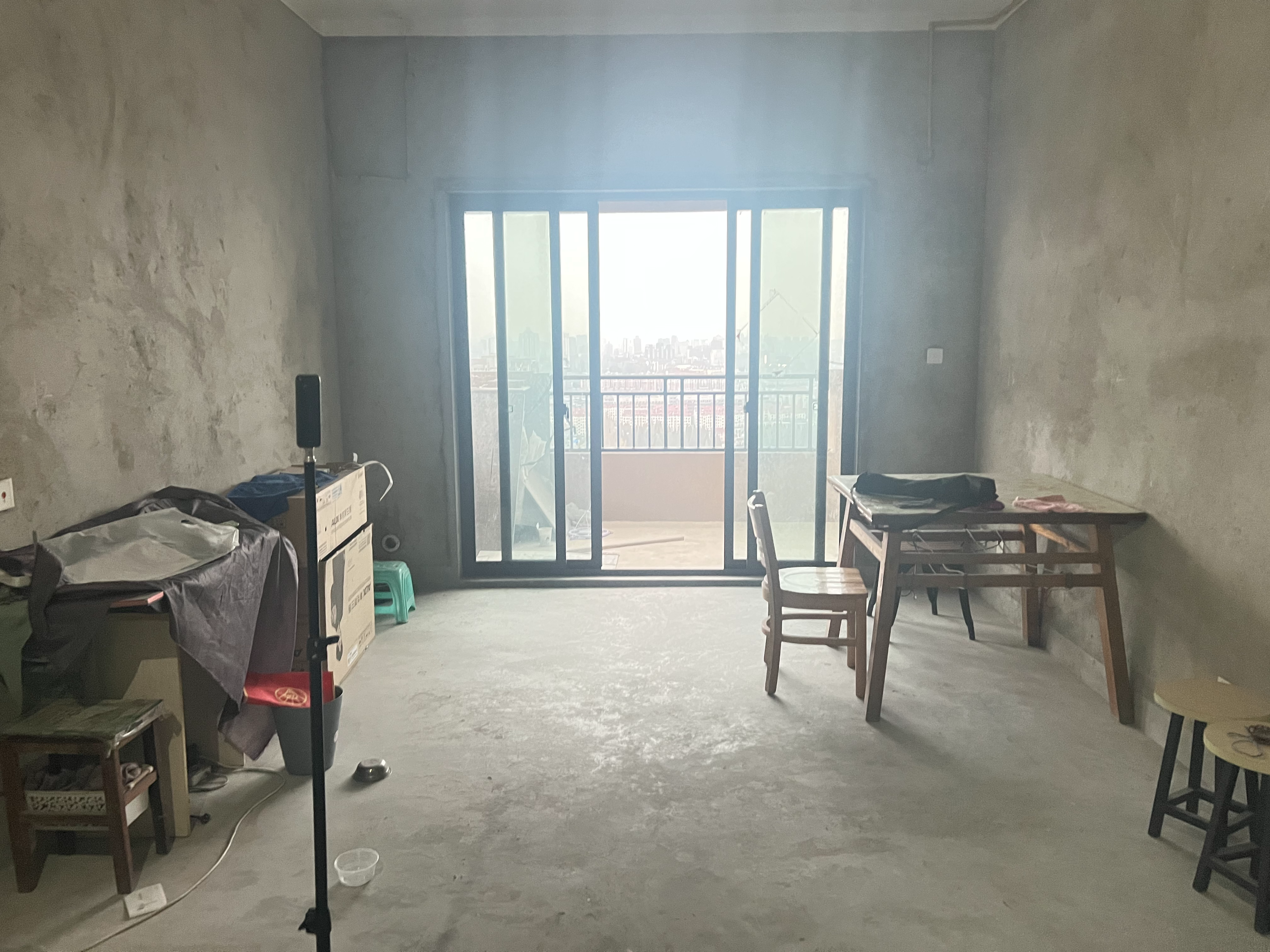 华强城 3室2厅1卫 108m&sup2;