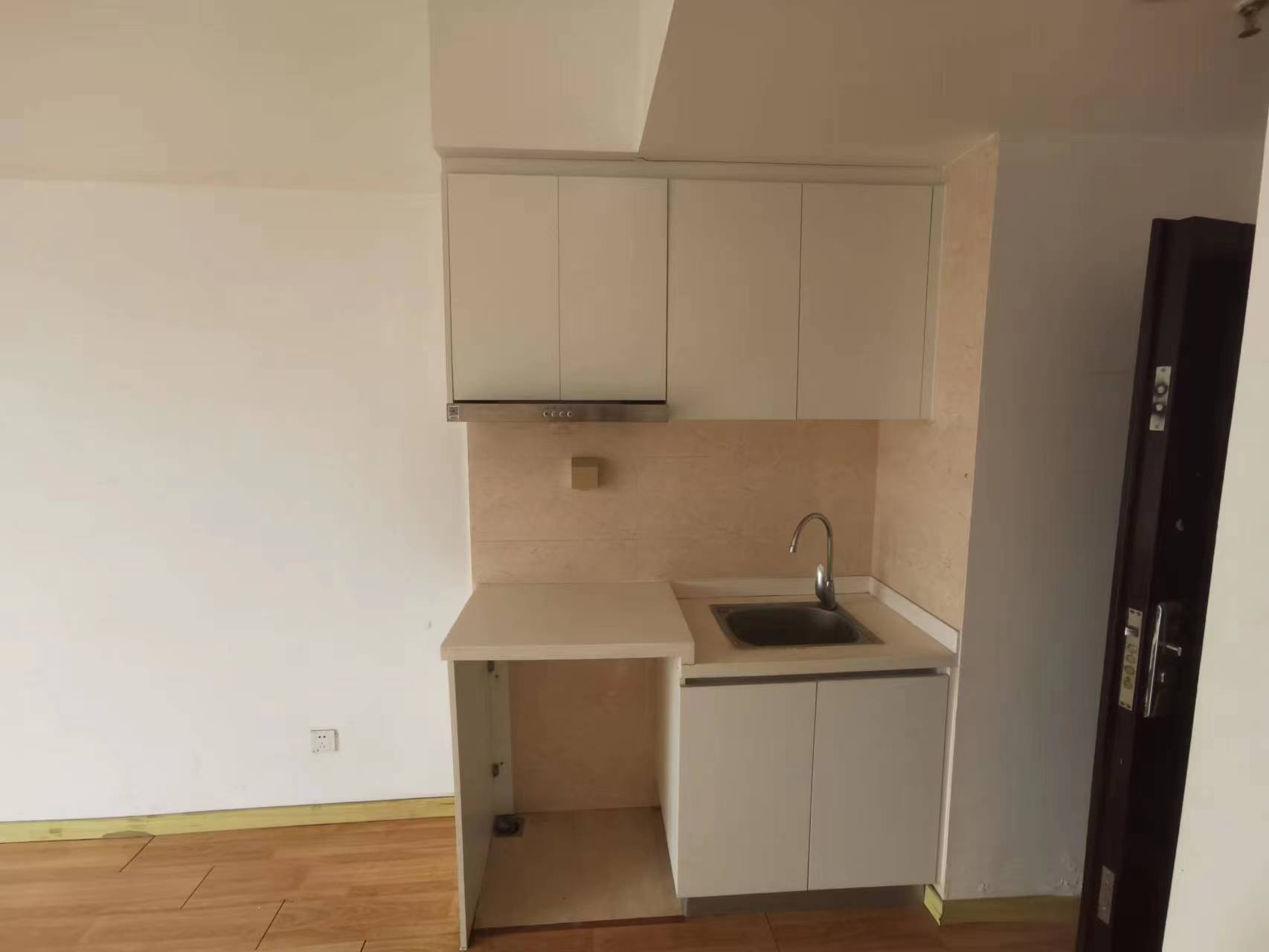 南通万达广场 1室1厅1卫 70m²