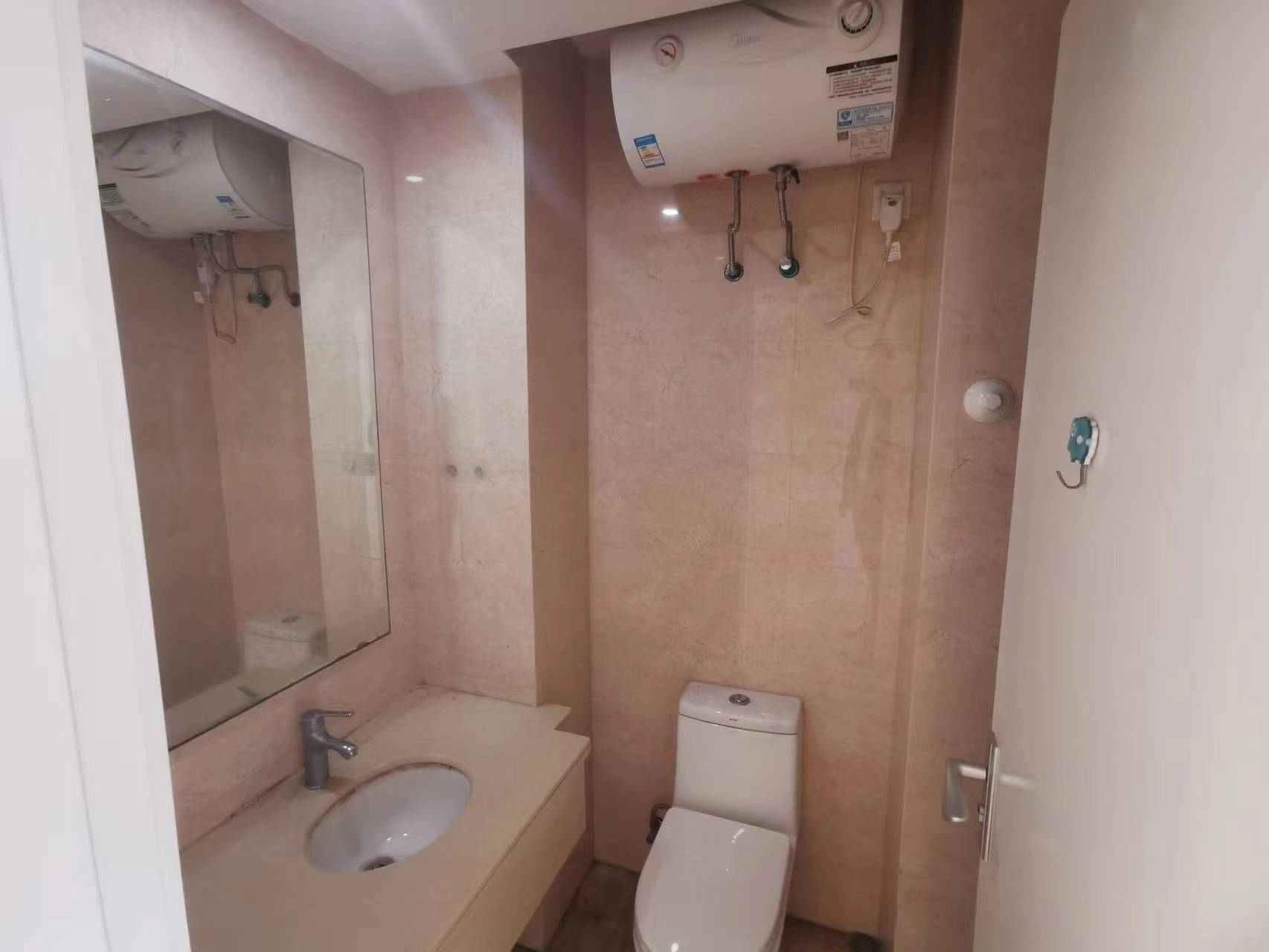 南通万达广场 1室1厅1卫 70m²