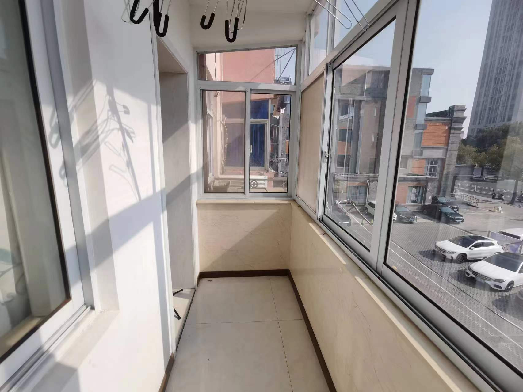 青年西路12号 2室1厅1卫 73m&sup2;