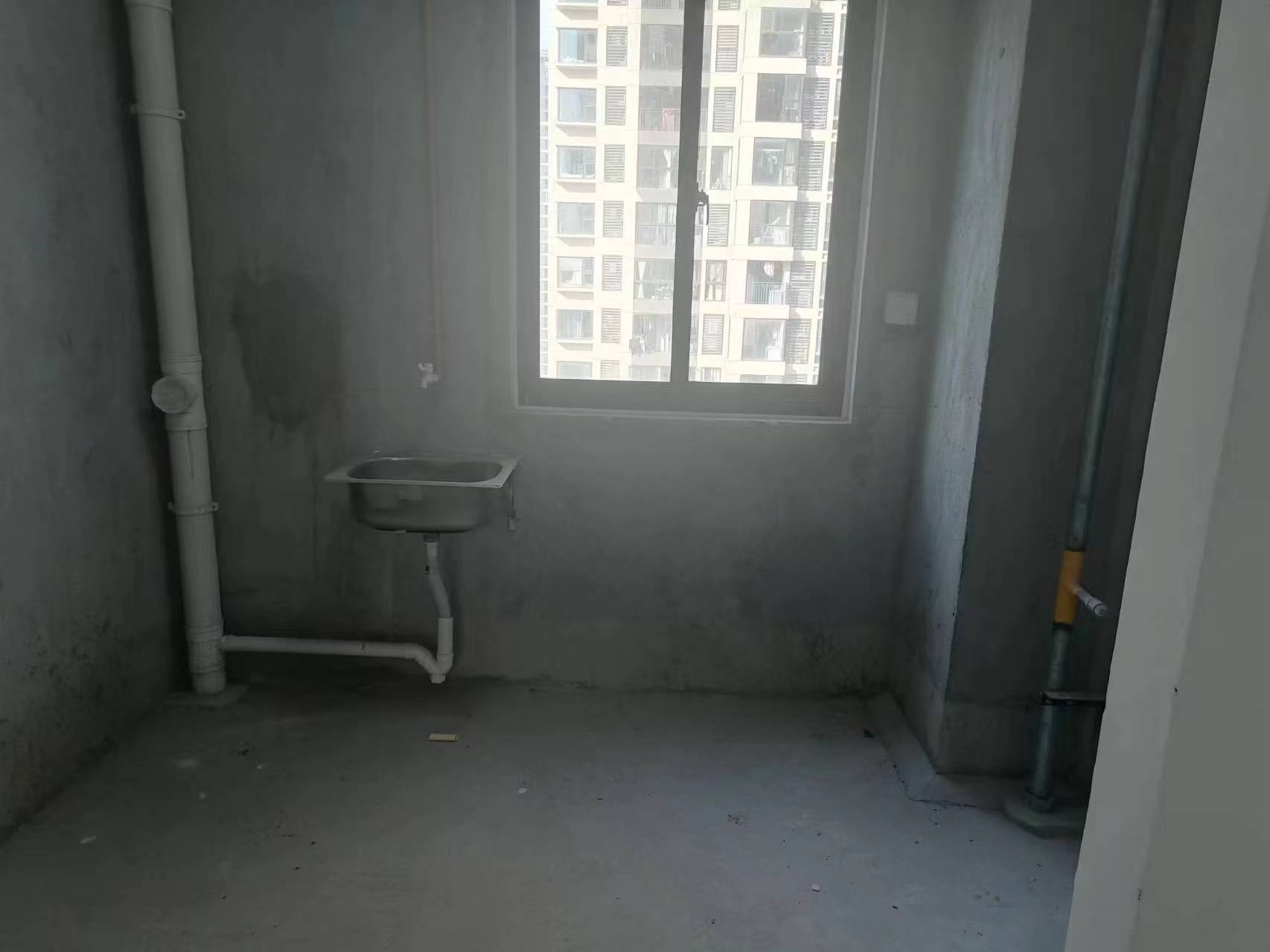 绿地新里城 3室2厅2卫 106m&sup2;