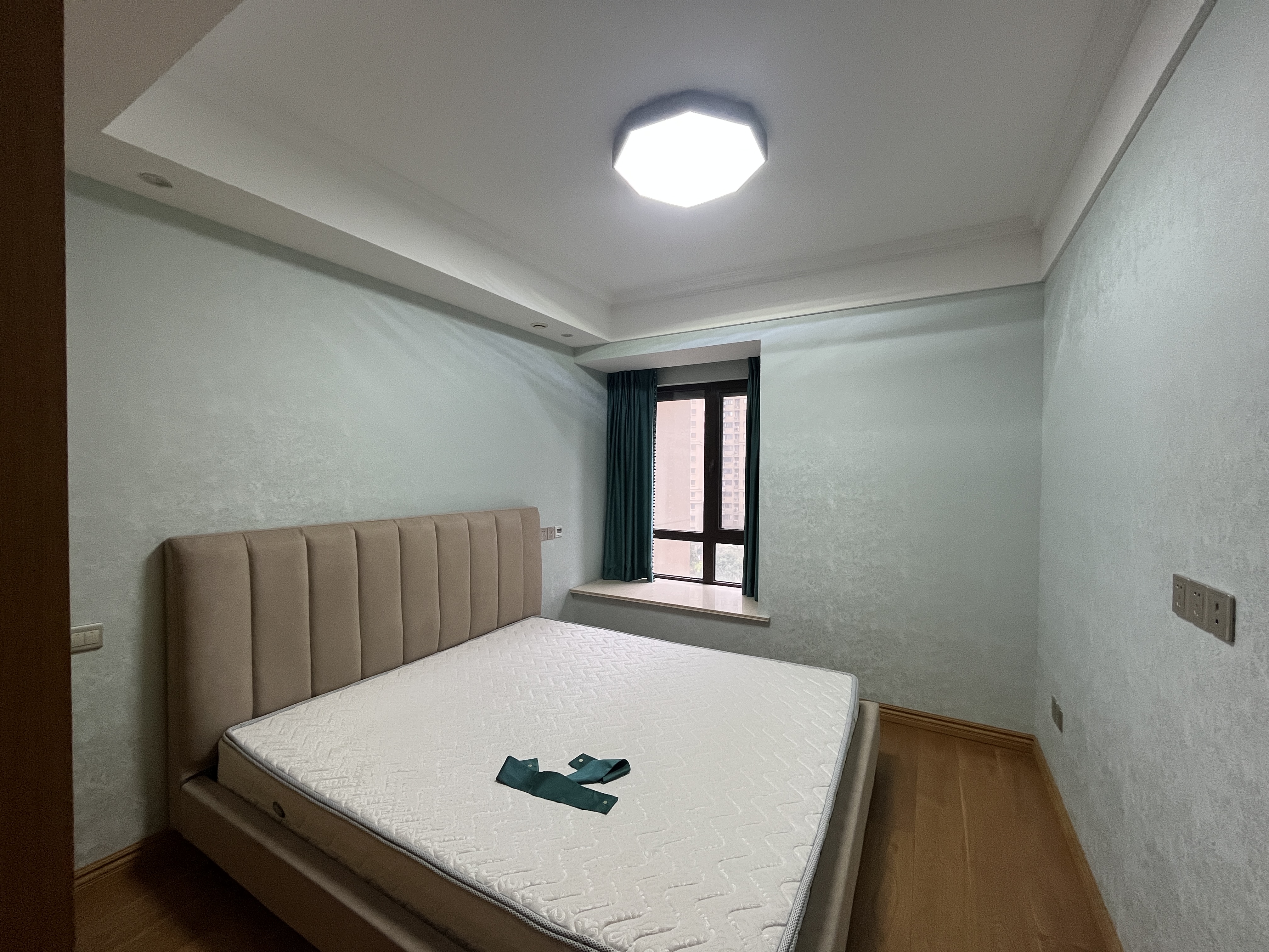 华润悦锦湾 4室2厅2卫 143.12m&sup2;