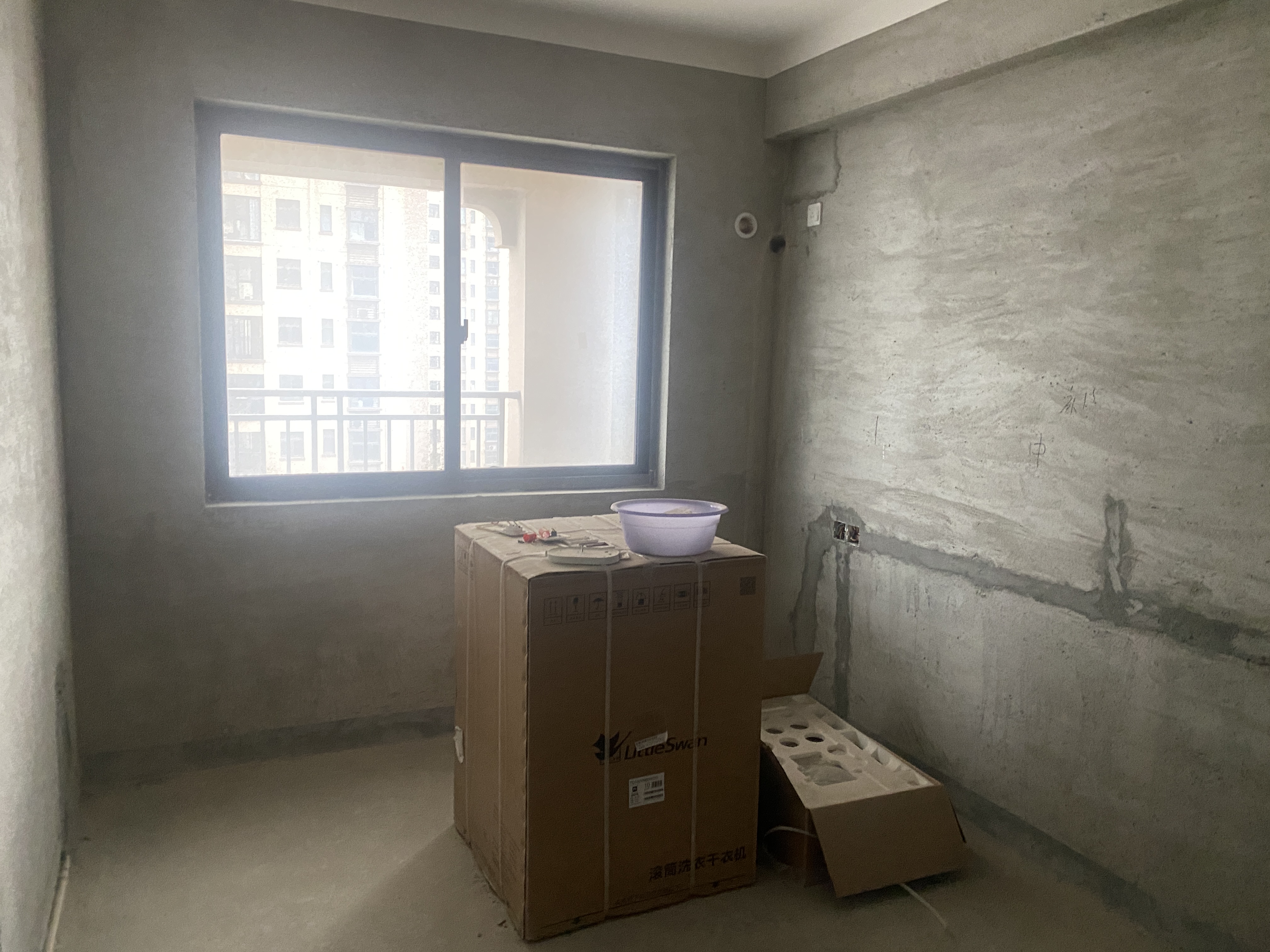 华强城 3室1厅1卫 108m&sup2;