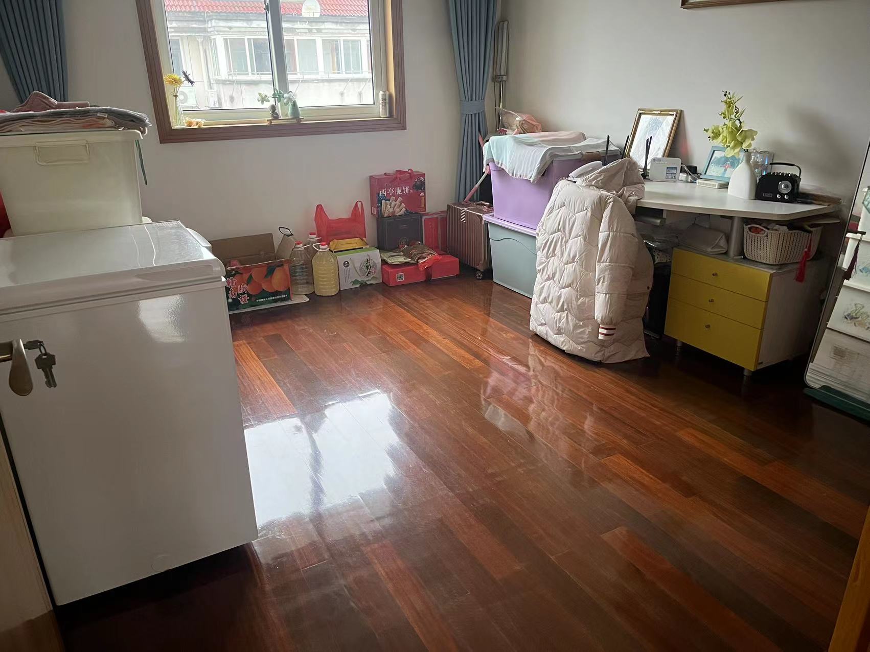千禧园 4室3厅2卫 120.92m&sup2;