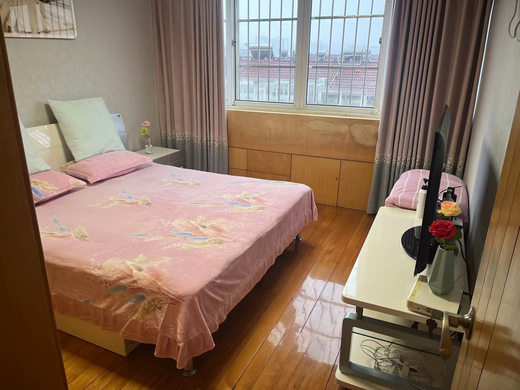 千禧园 4室3厅2卫 120.92m&sup2;