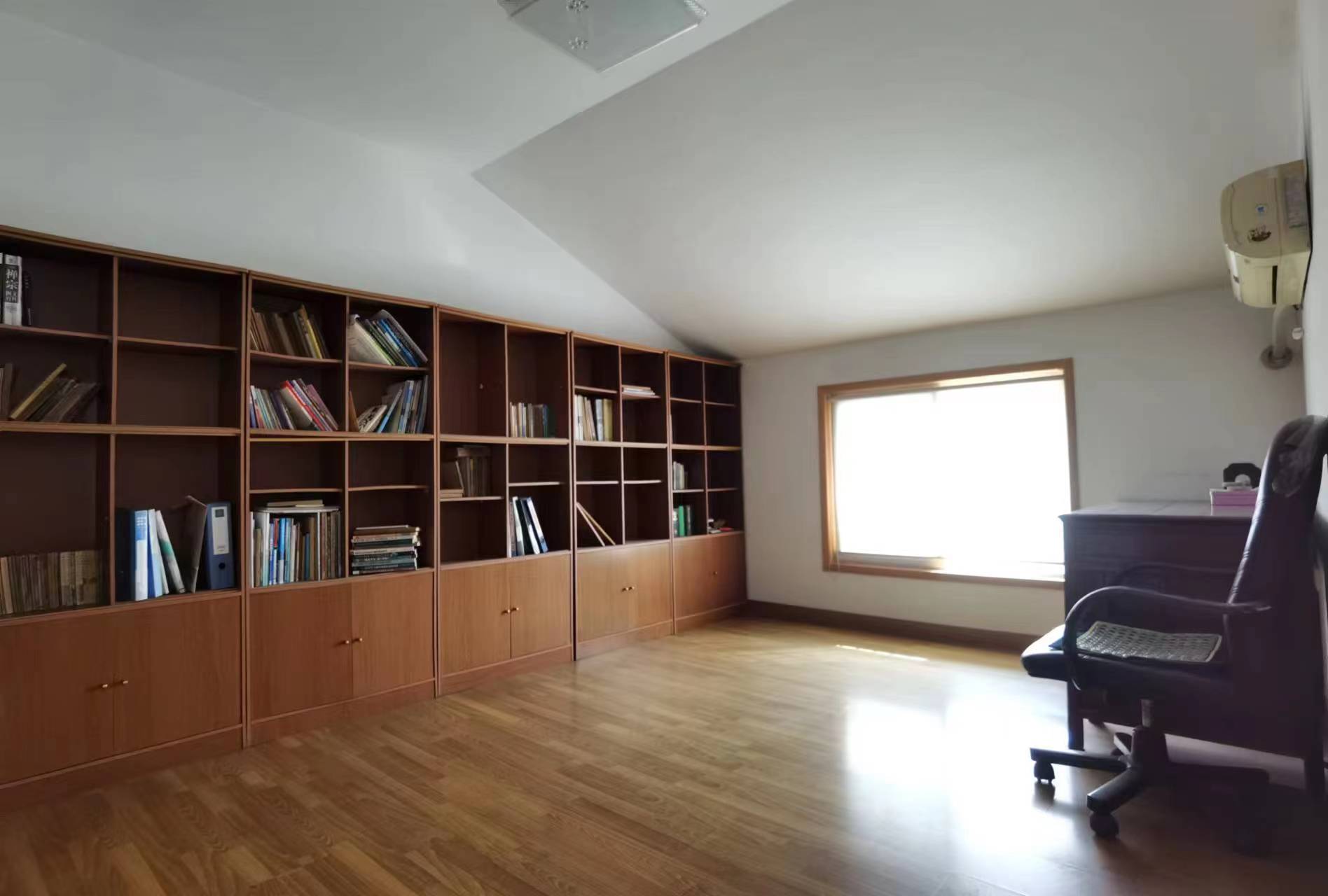 南川园东区 3室2厅1卫 130.00m&sup2;