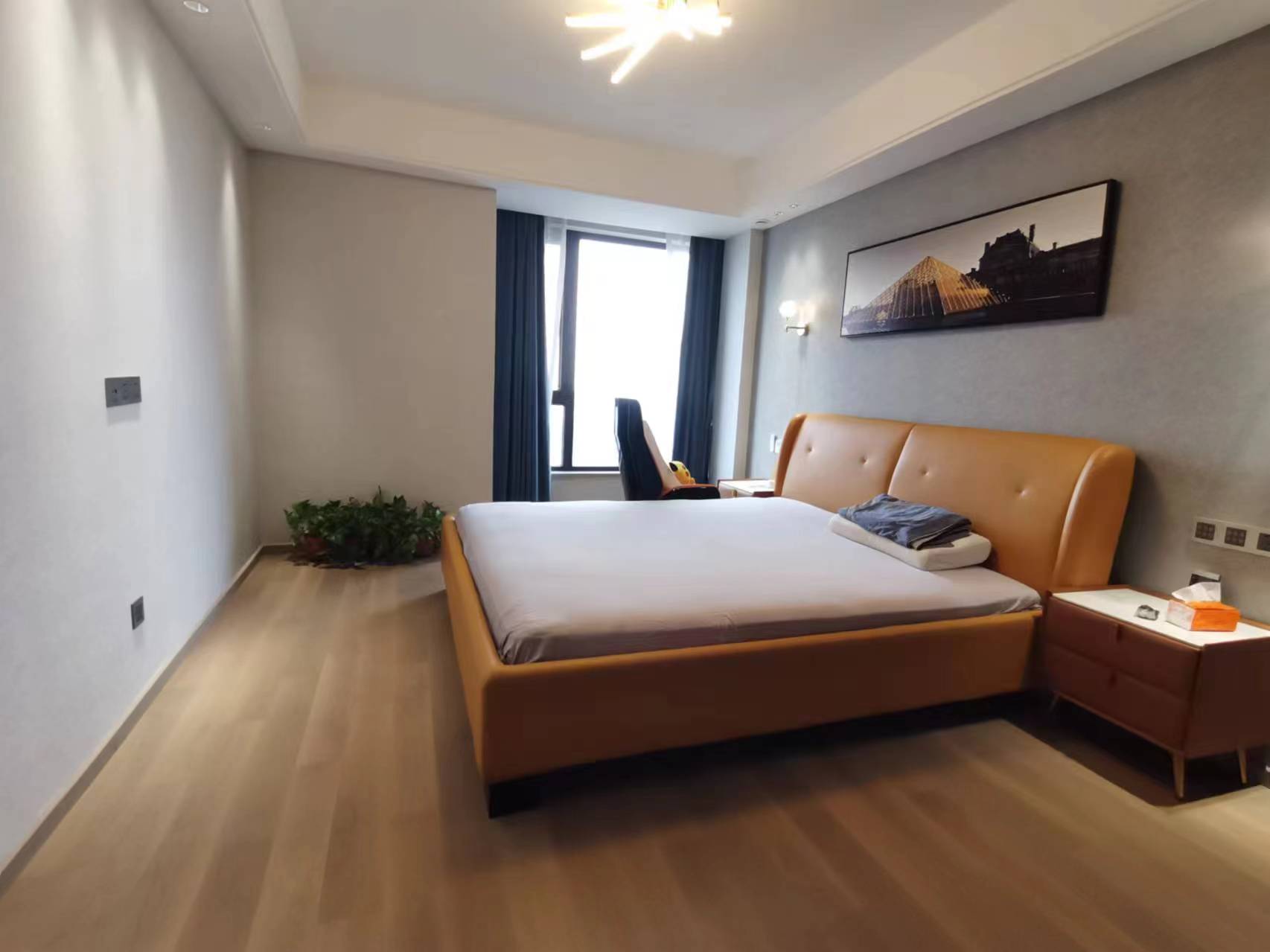 山景水岸 3室2厅1卫 145m&sup2;