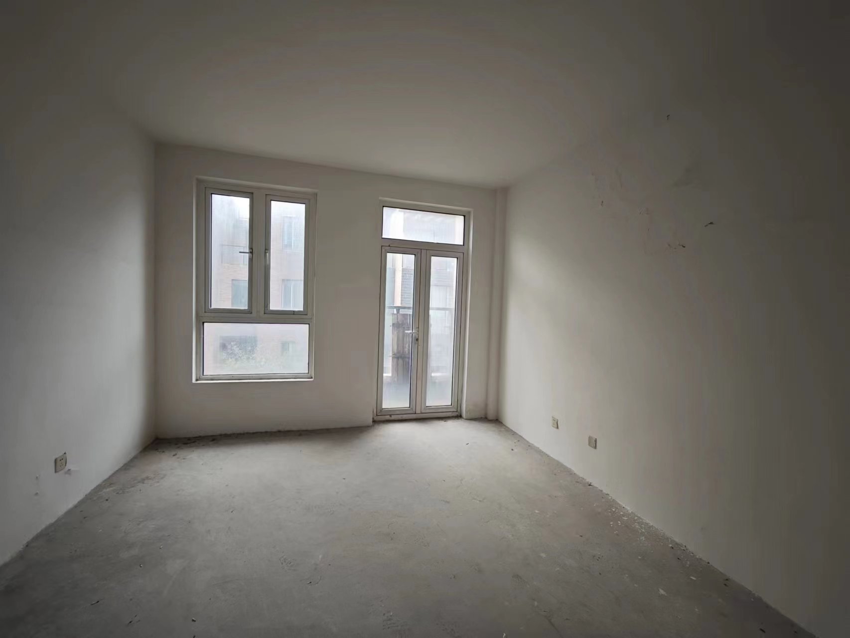 第九园 5室2厅3卫 328.45m&sup2;
