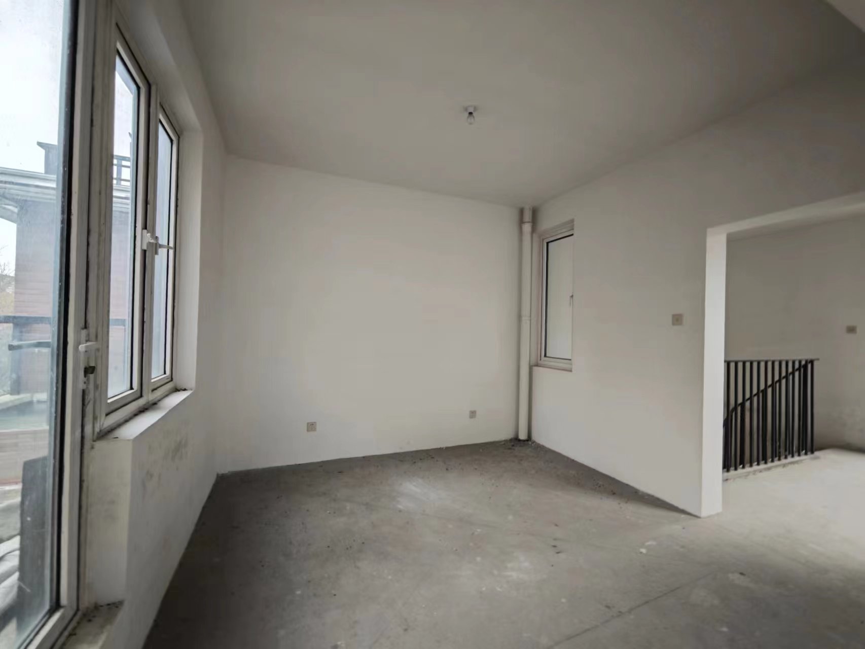 第九园 5室2厅3卫 328.45m&sup2;